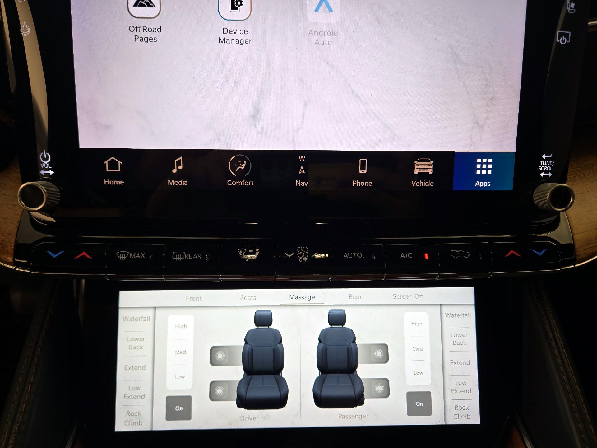 Thumbnail: 2022 Jeep Grand Wagoneer - 17