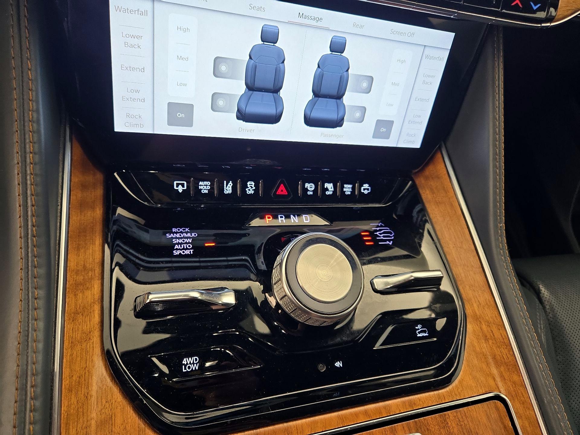 Thumbnail: 2022 Jeep Grand Wagoneer - 18