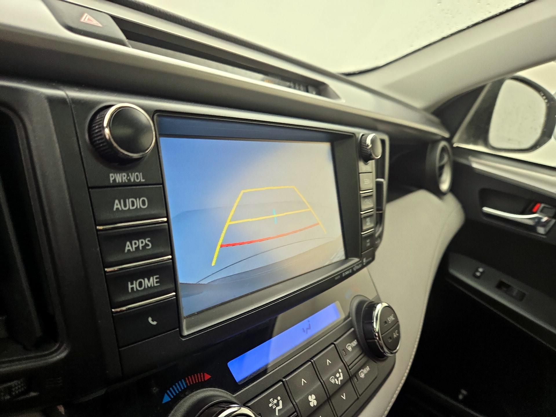 Thumbnail: 2018 Toyota RAV4 - 14