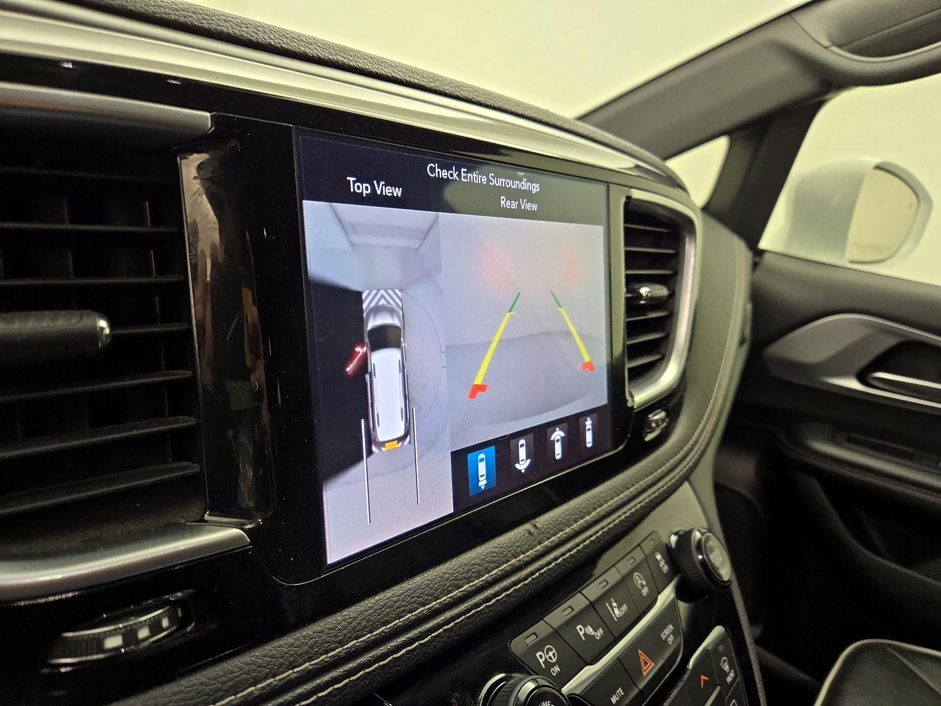 Thumbnail: 2019 Chrysler Pacifica - 15