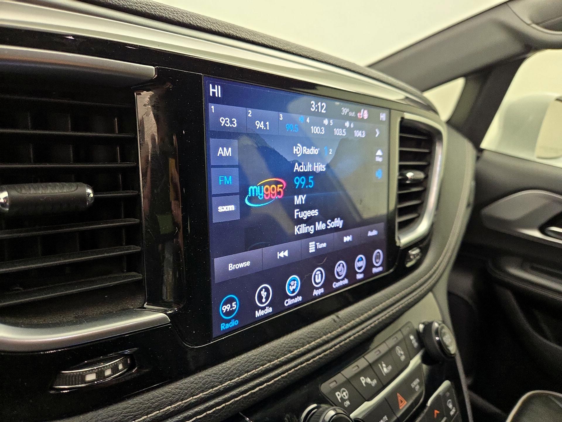 Thumbnail: 2019 Chrysler Pacifica - 16