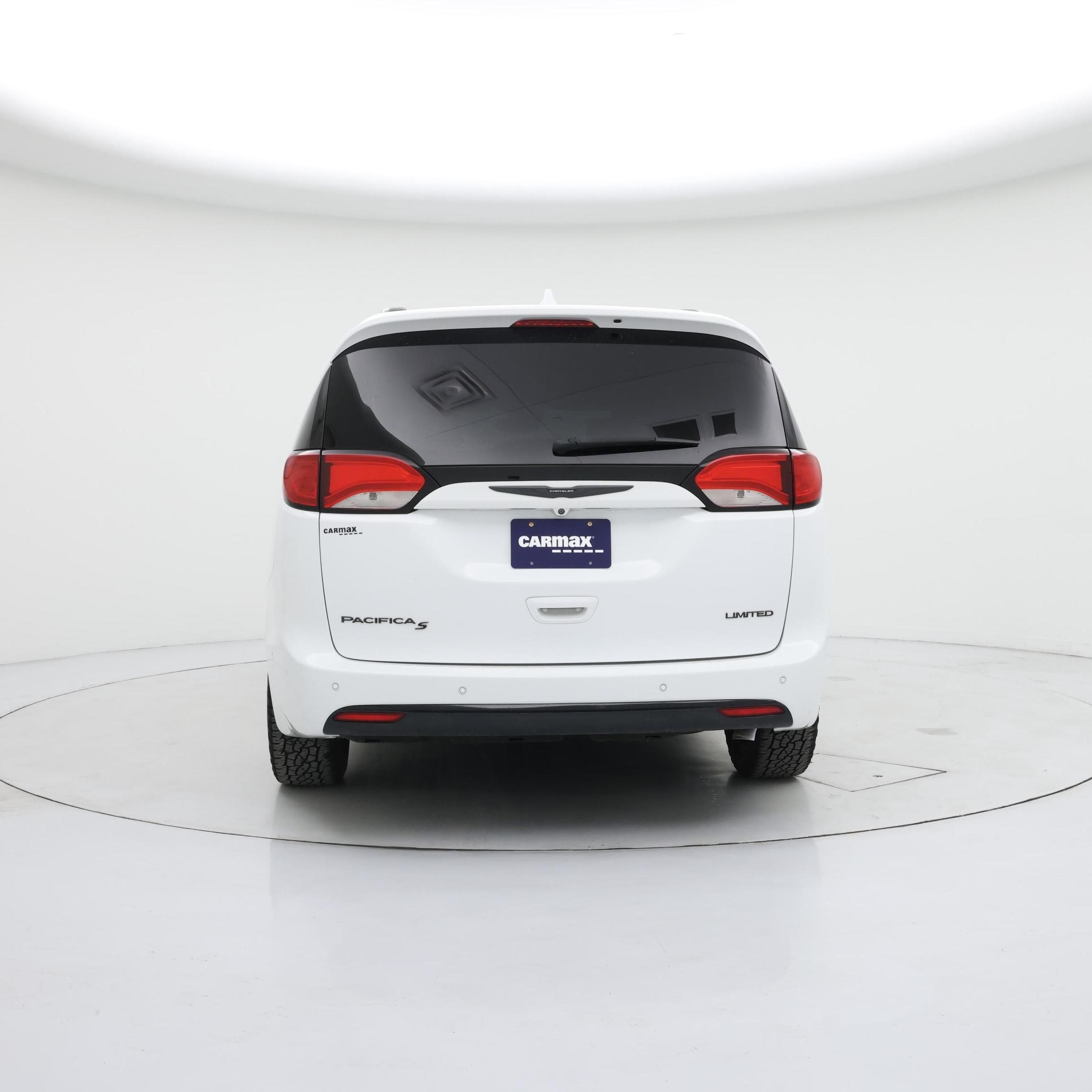 Thumbnail: 2019 Chrysler Pacifica - 6