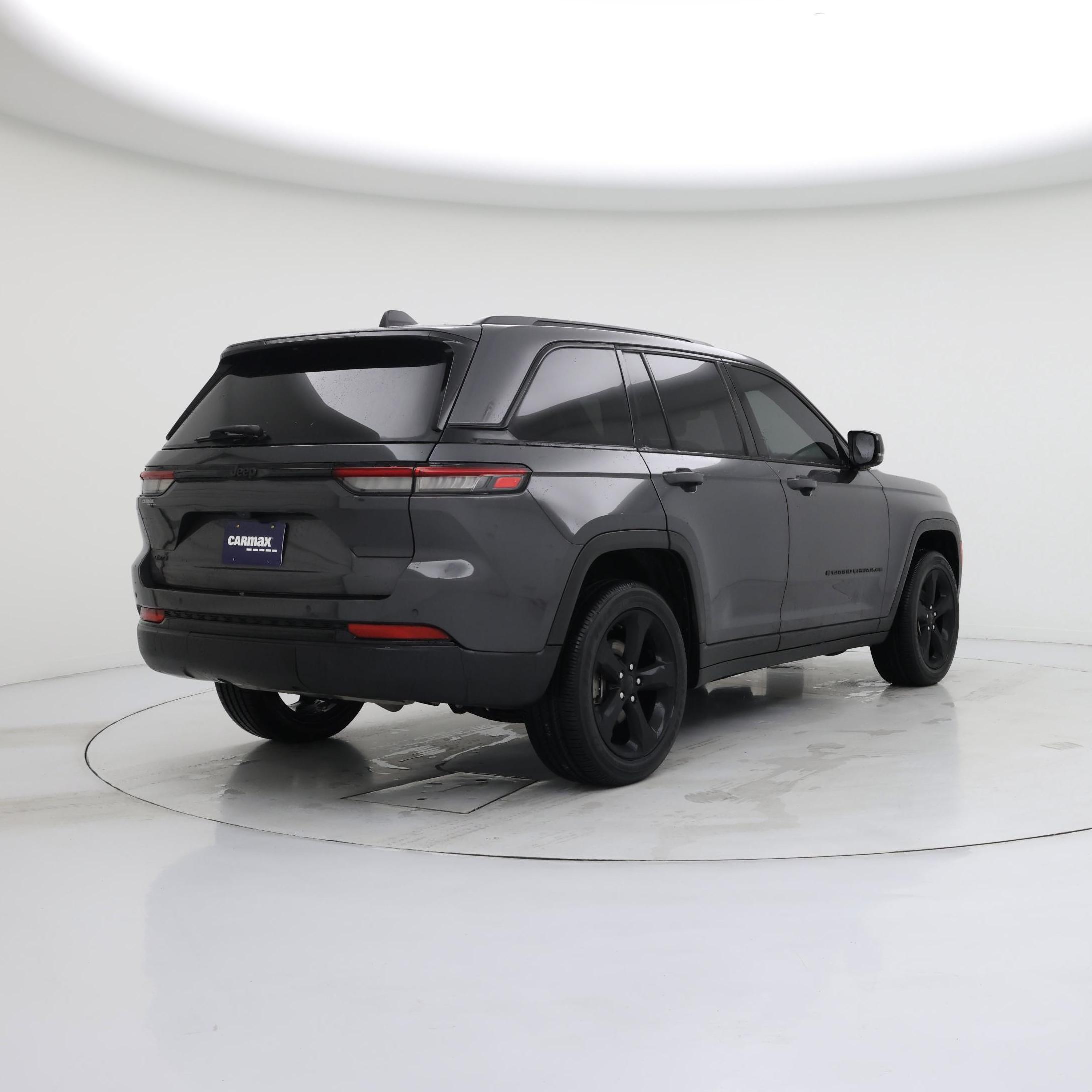 Thumbnail: 2023 Jeep Grand Cherokee - 8