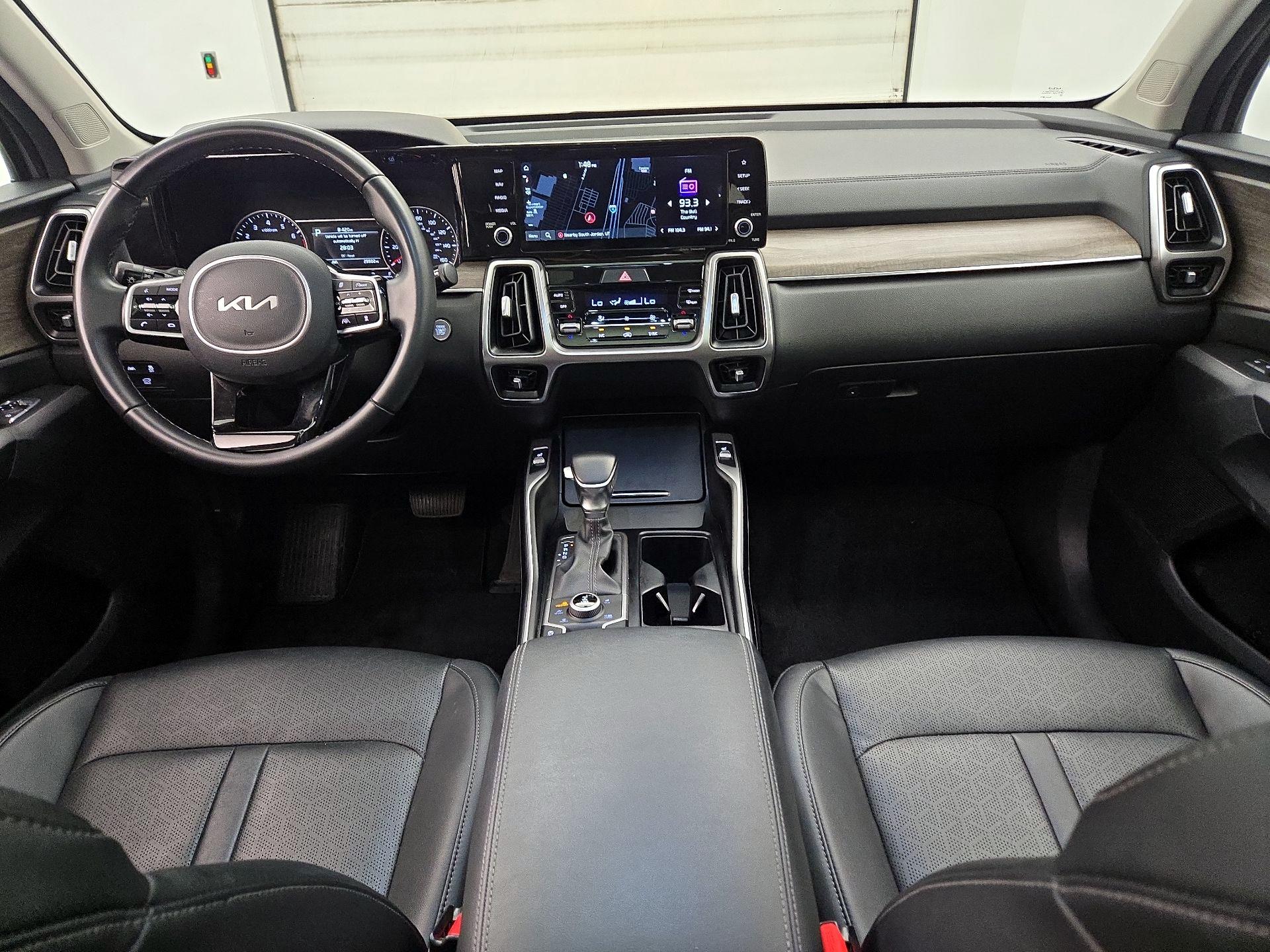 Thumbnail: 2022 Kia Sorento - 9