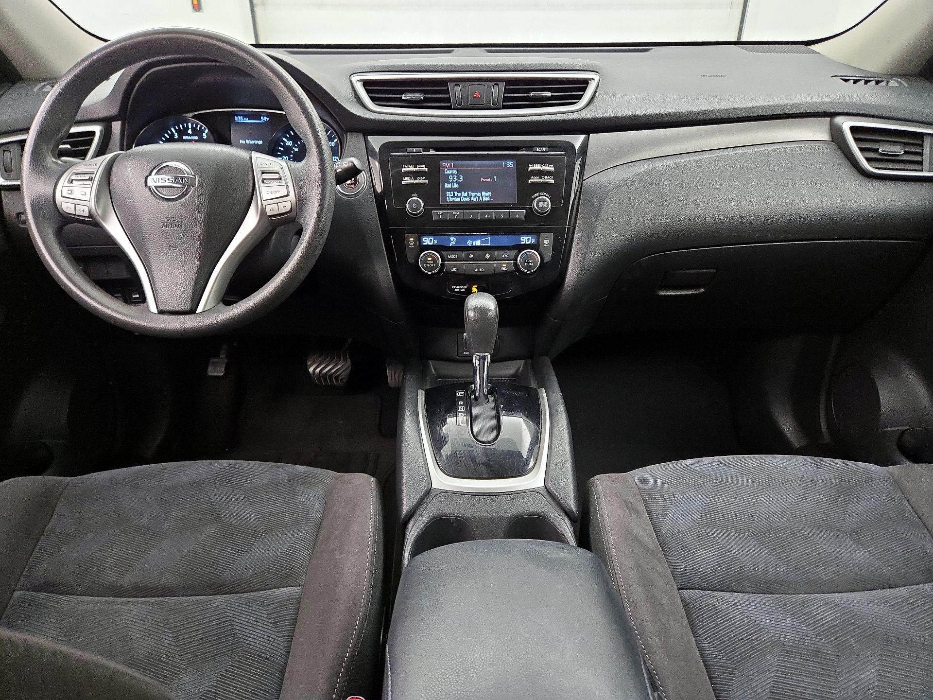 Thumbnail: 2015 Nissan Rogue - 9