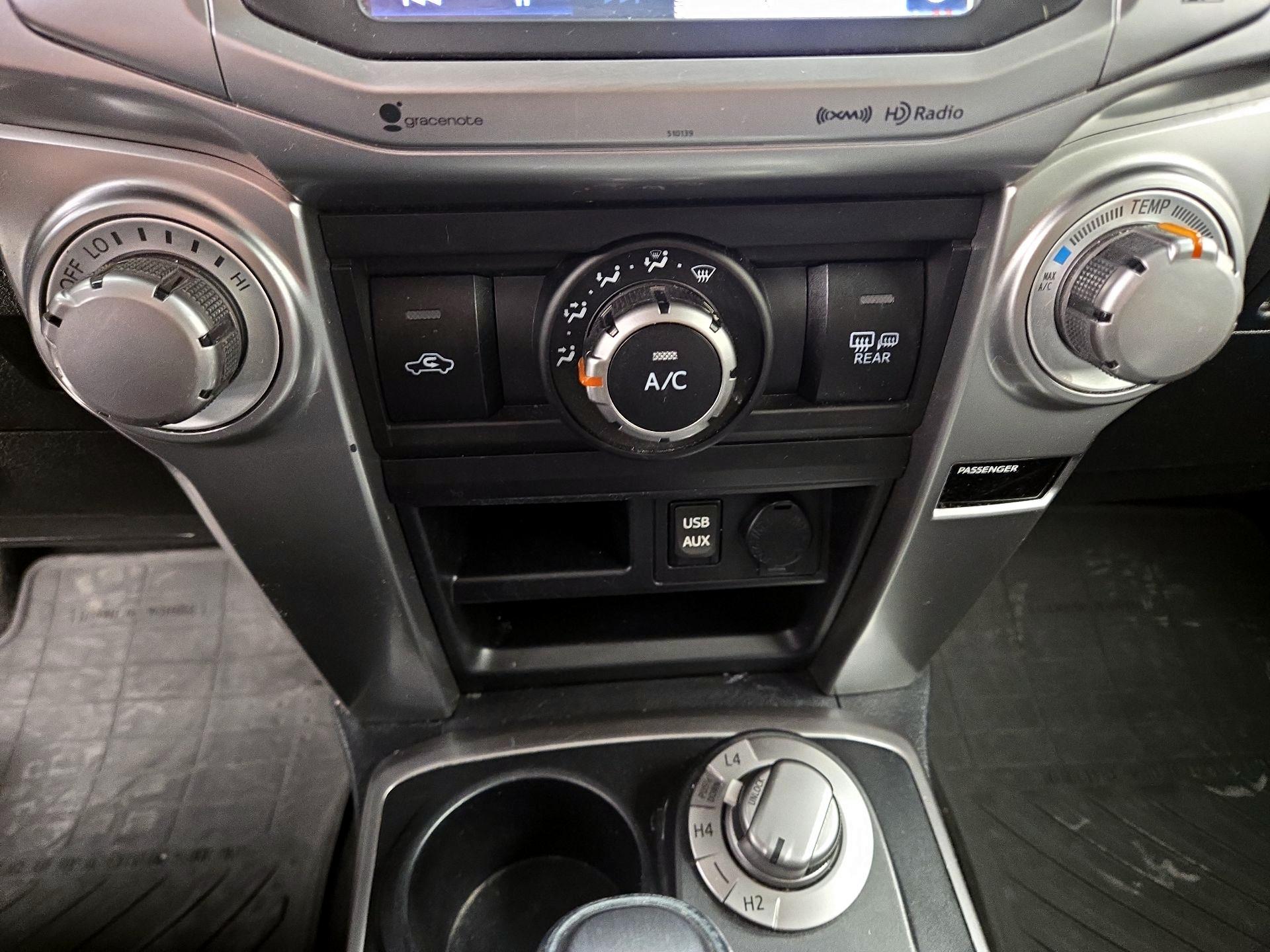 Thumbnail: 2016 Toyota 4Runner - 17