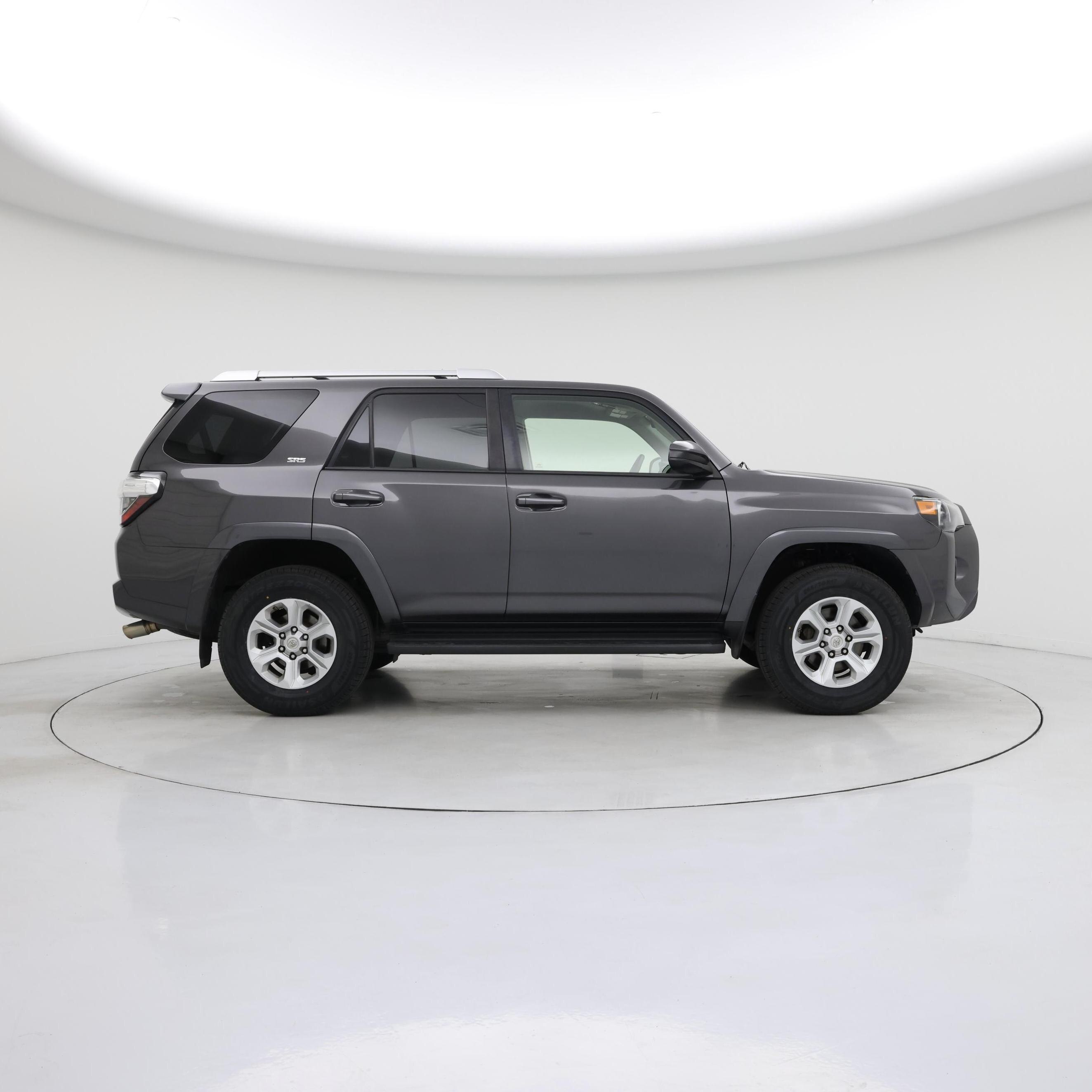 Thumbnail: 2016 Toyota 4Runner - 7