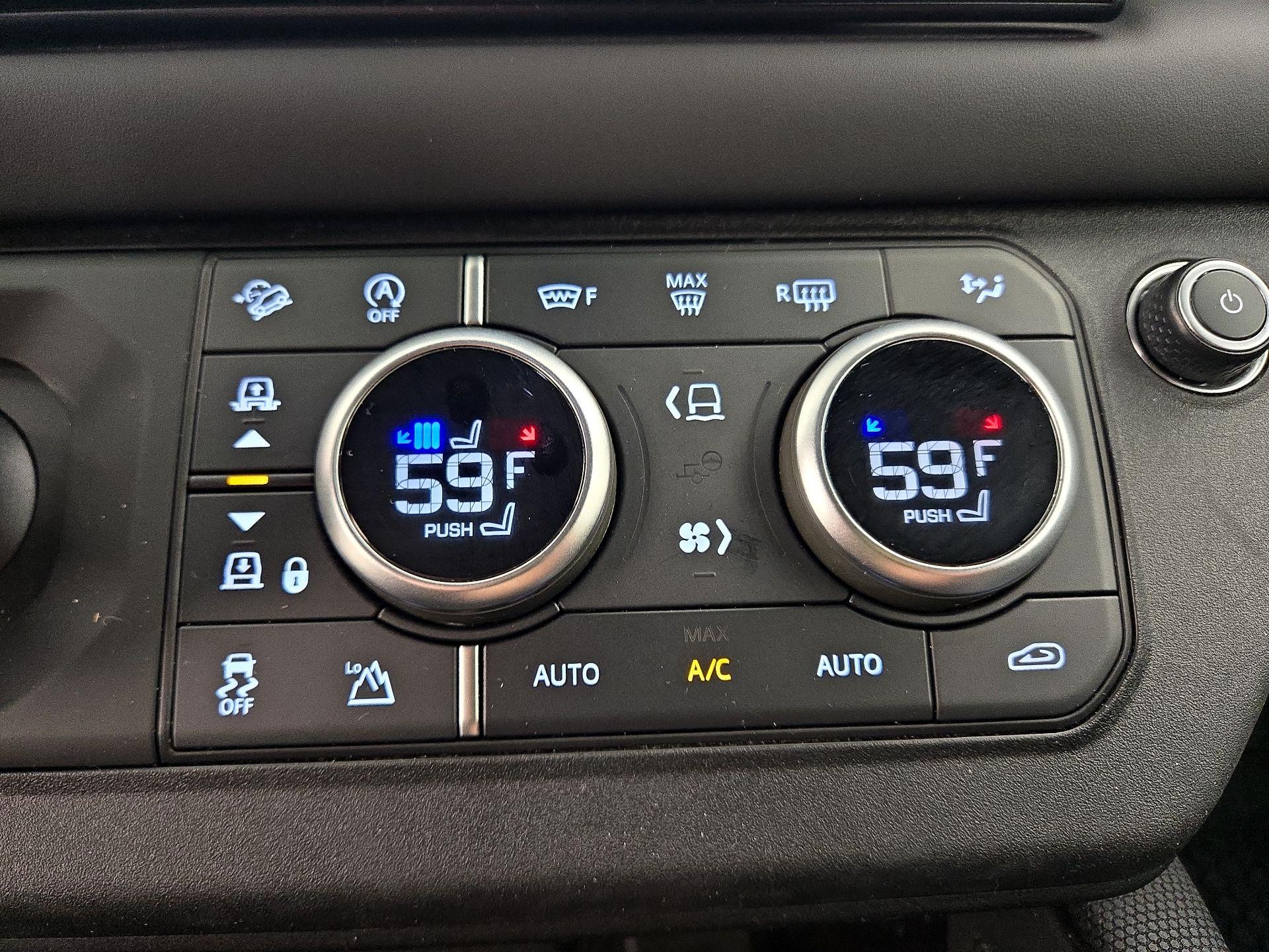 Thumbnail: 2024 Land Rover Defender - 17