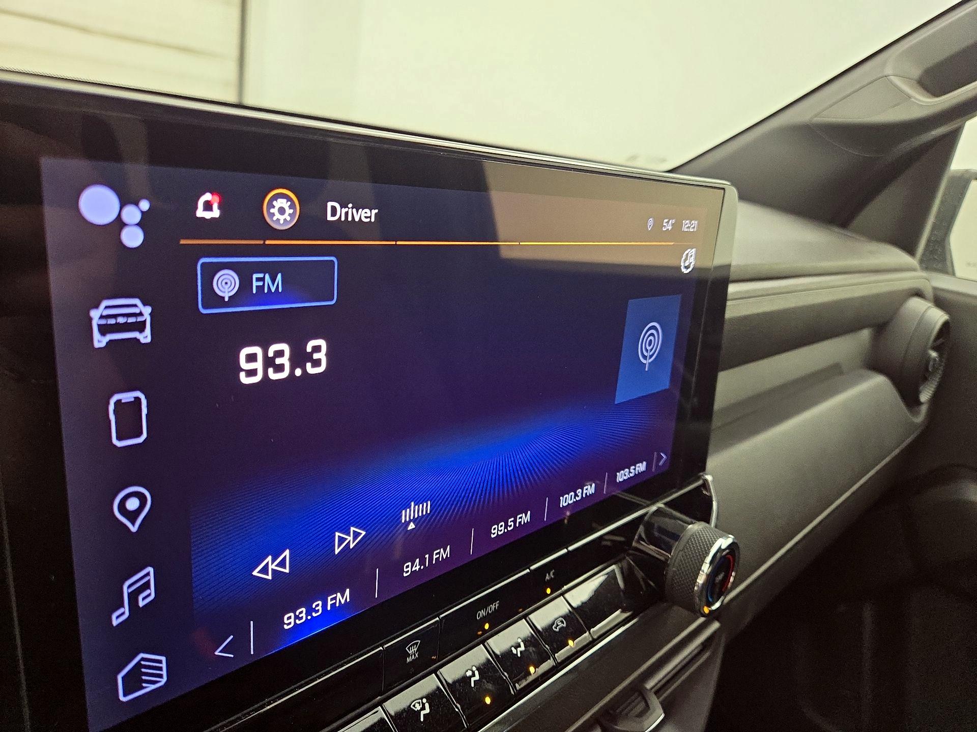 Thumbnail: 2023 Chevrolet Colorado - 15