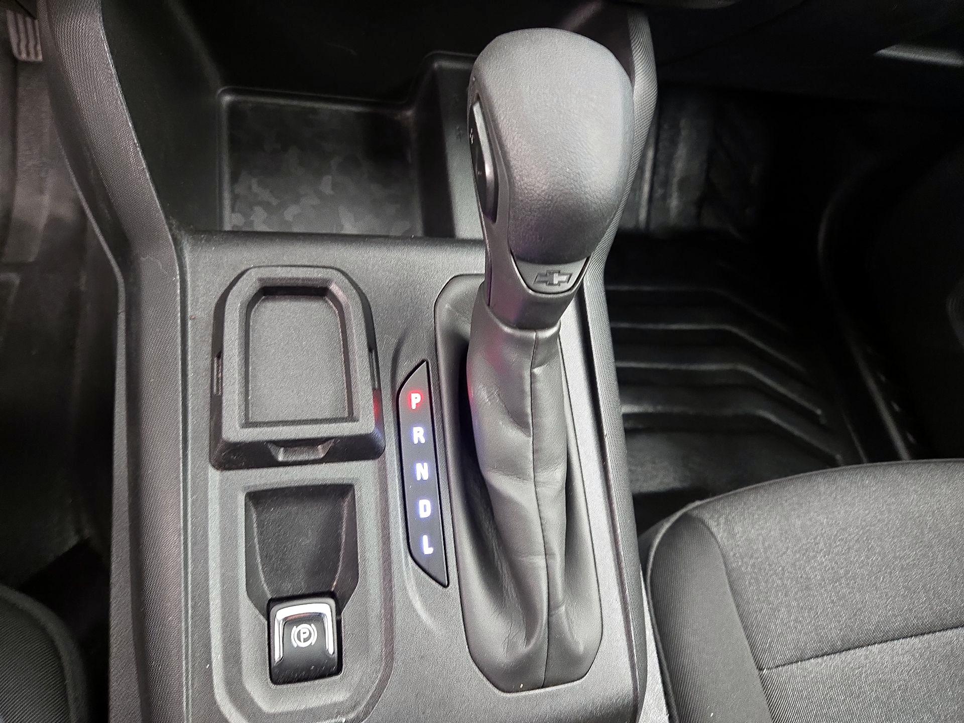 Thumbnail: 2023 Chevrolet Colorado - 17