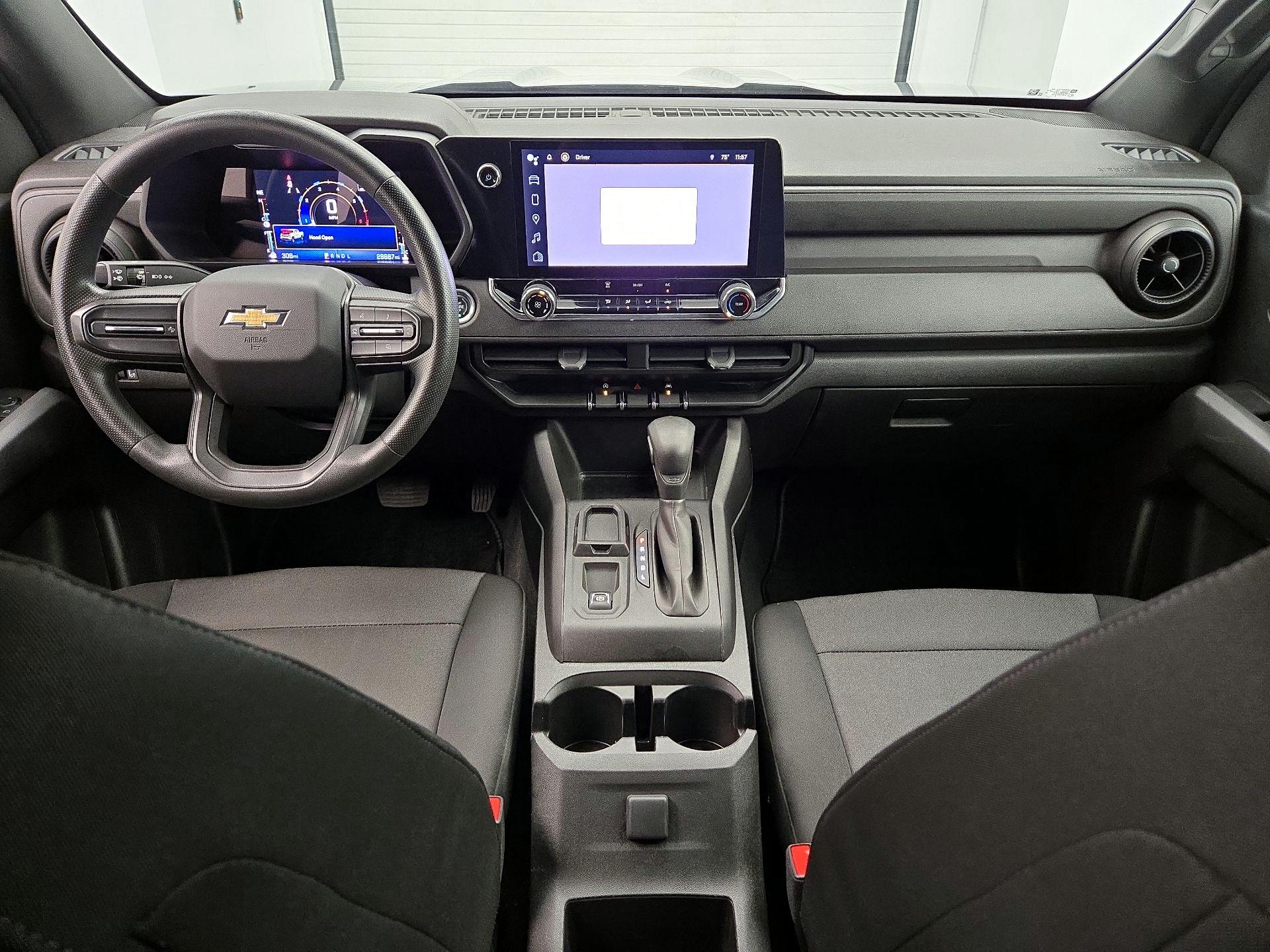 Thumbnail: 2023 Chevrolet Colorado - 9