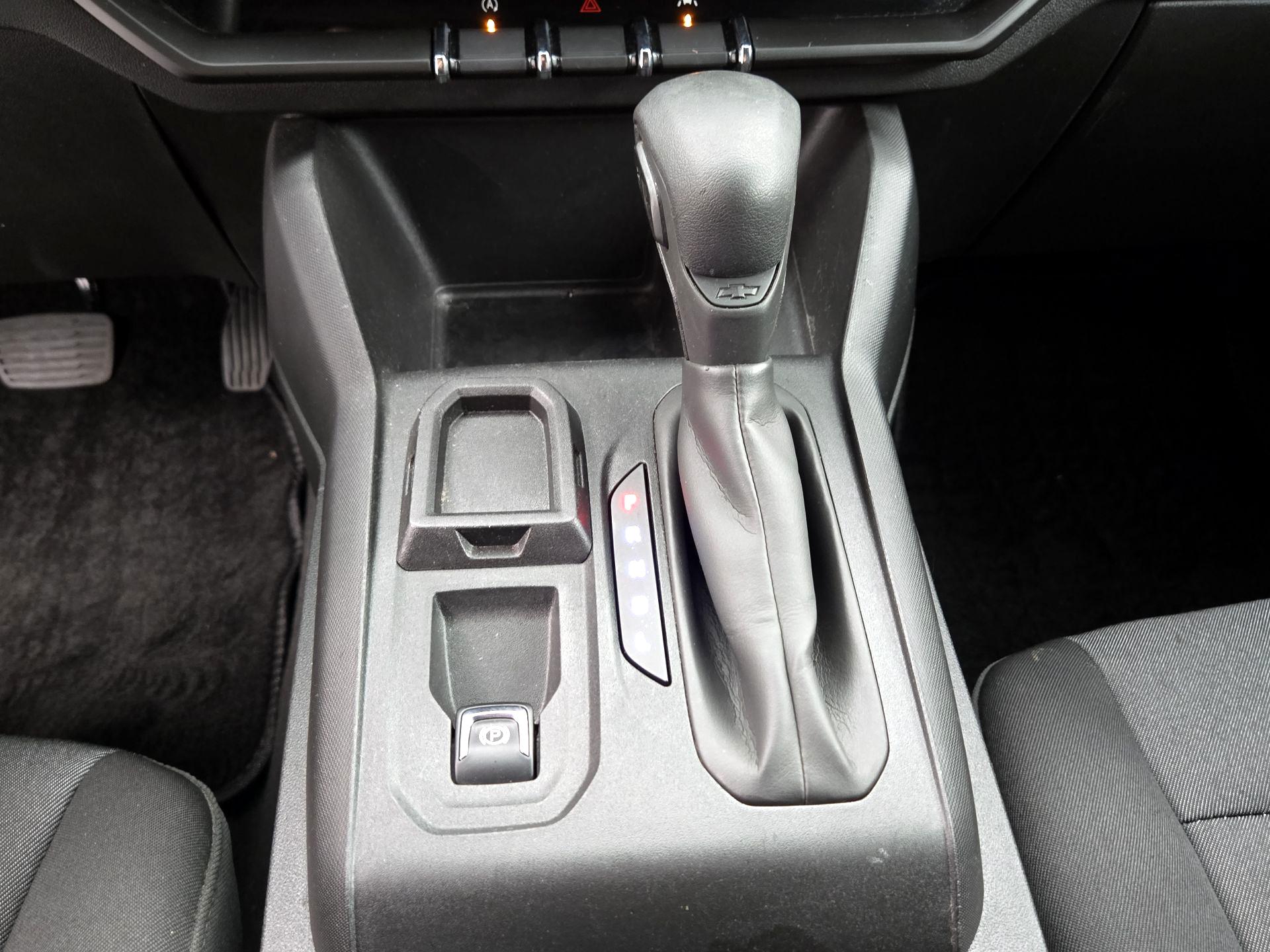 Thumbnail: 2023 Chevrolet Colorado - 17