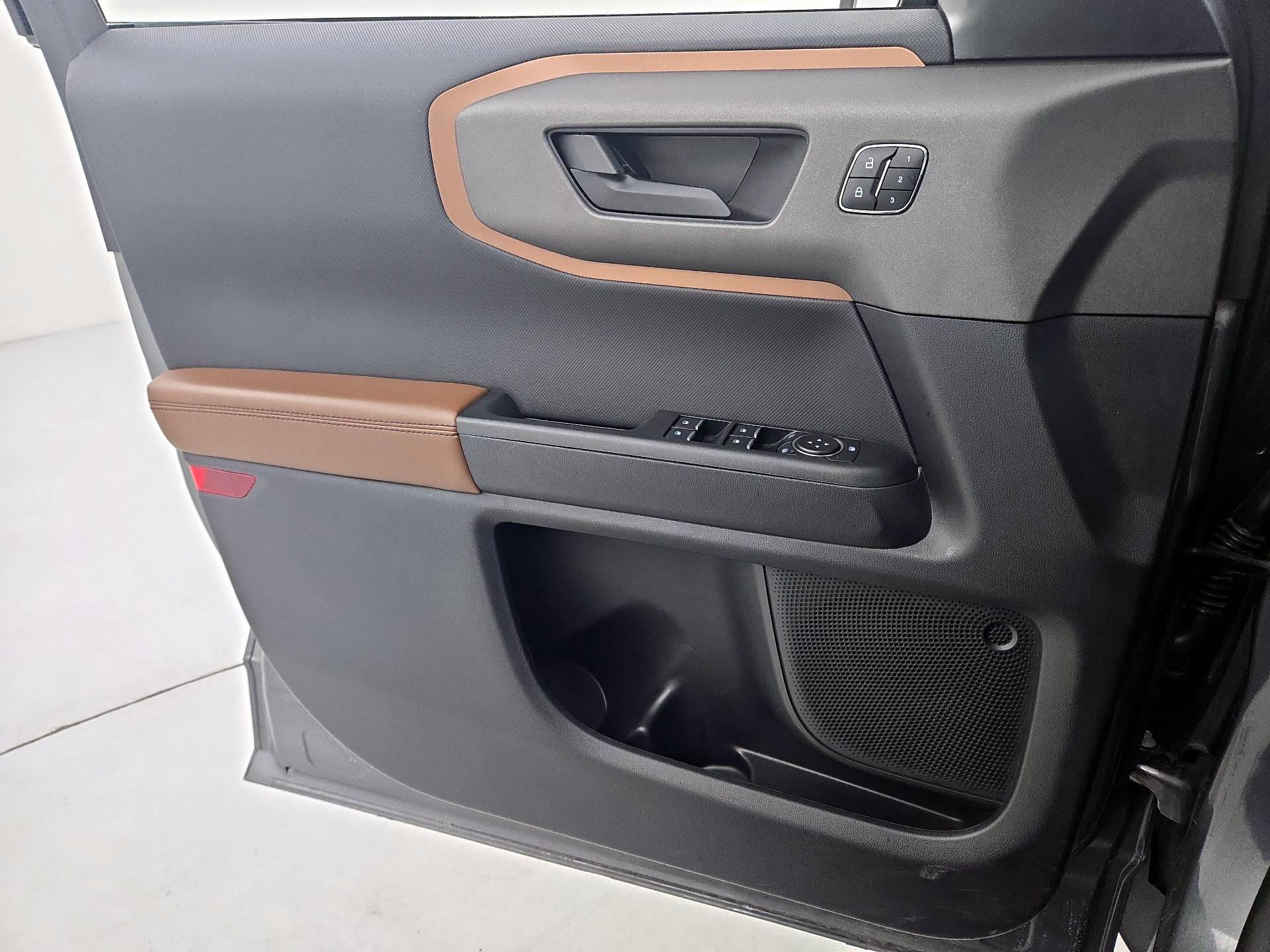 Thumbnail: 2025 Ford Bronco Sport - 12