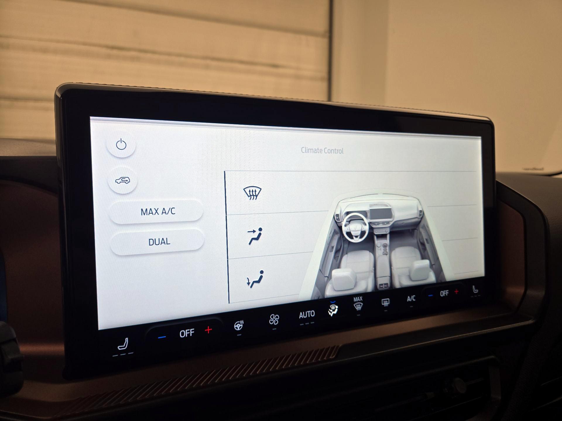 Thumbnail: 2025 Ford Bronco Sport - 16