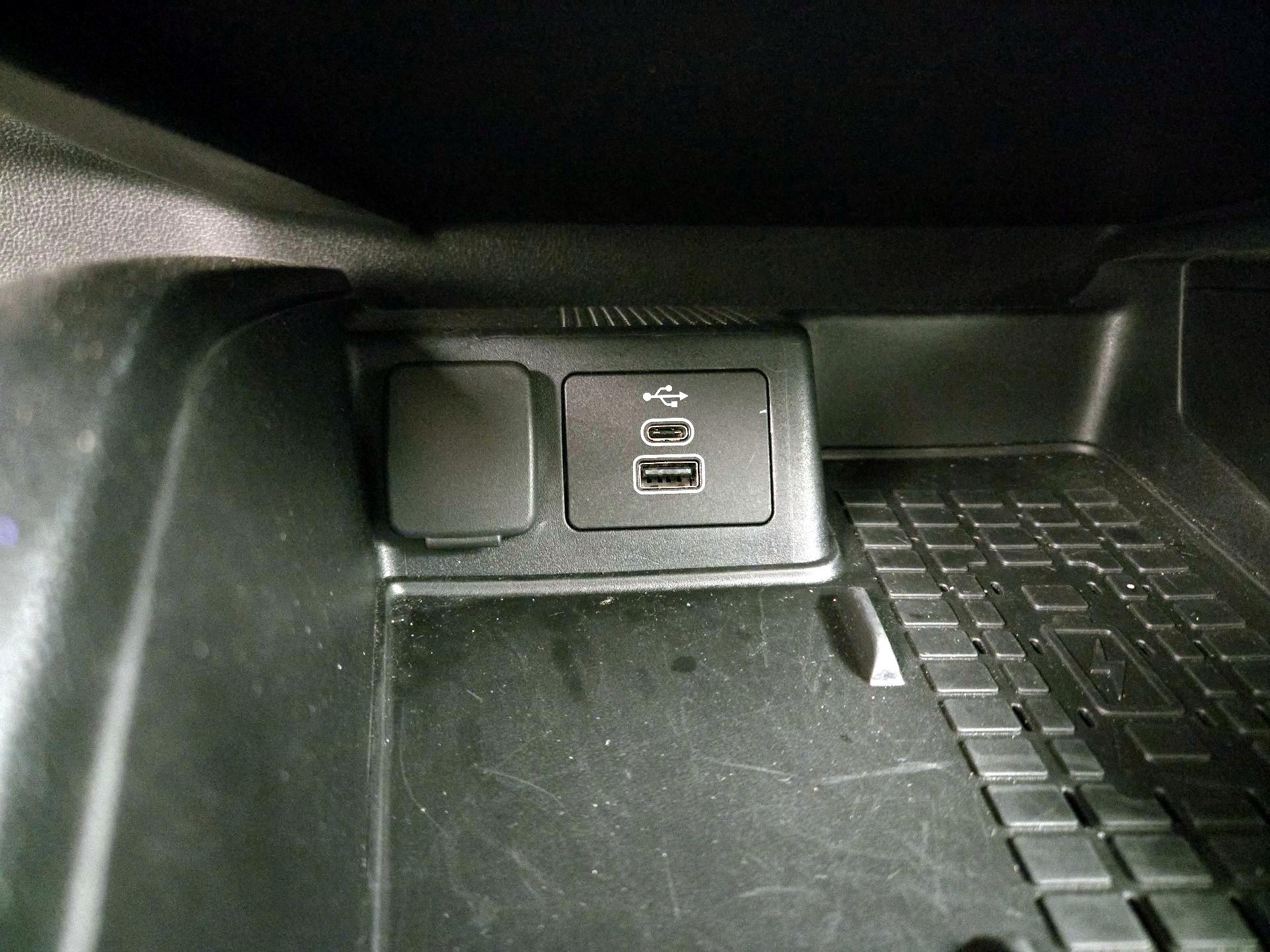 Thumbnail: 2025 Ford Bronco Sport - 18