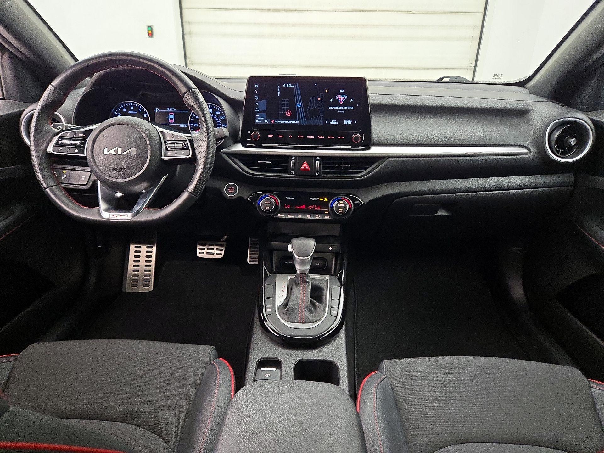 Thumbnail: 2023 Kia Forte - 9