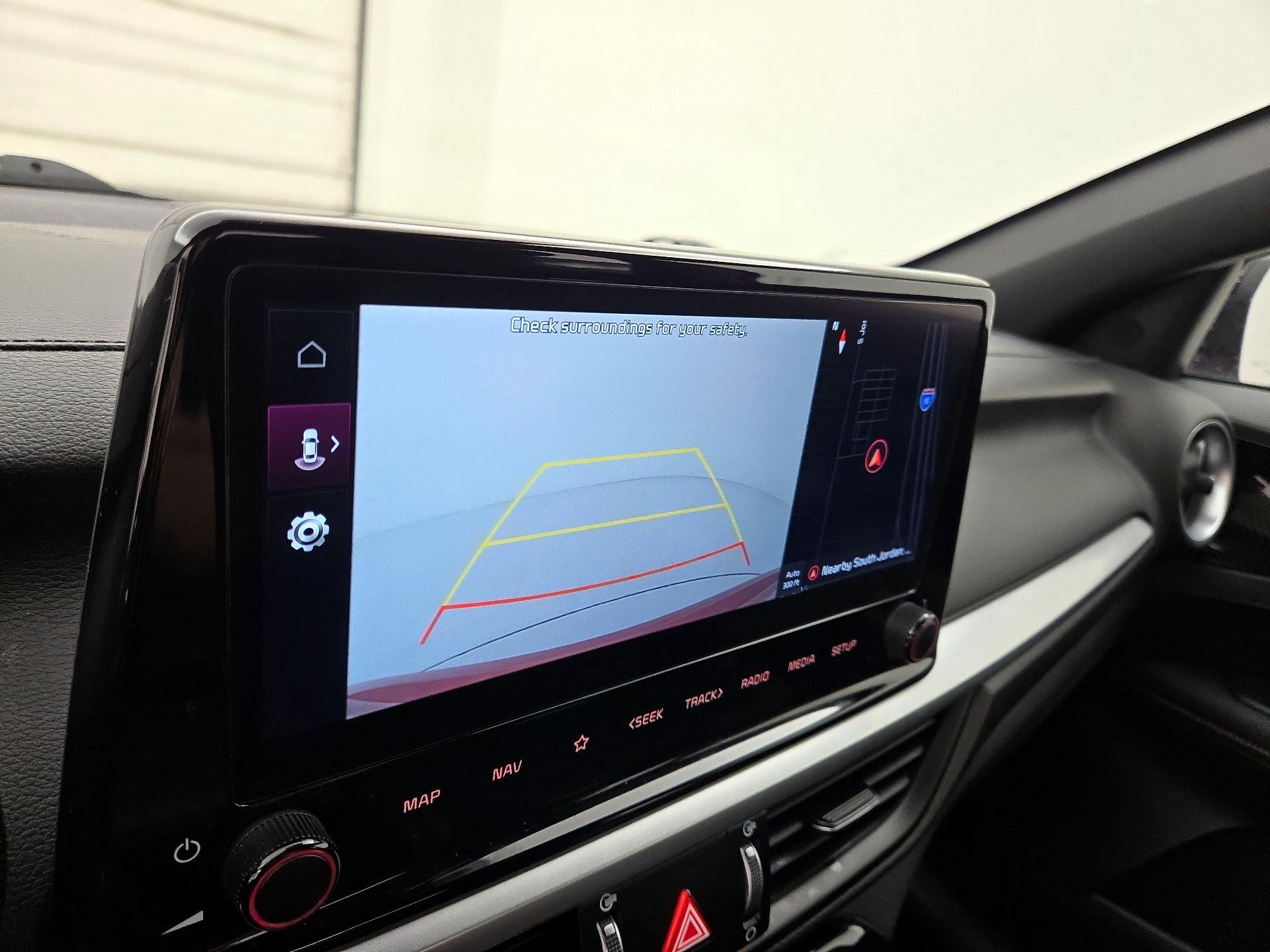 Thumbnail: 2023 Kia Forte - 15