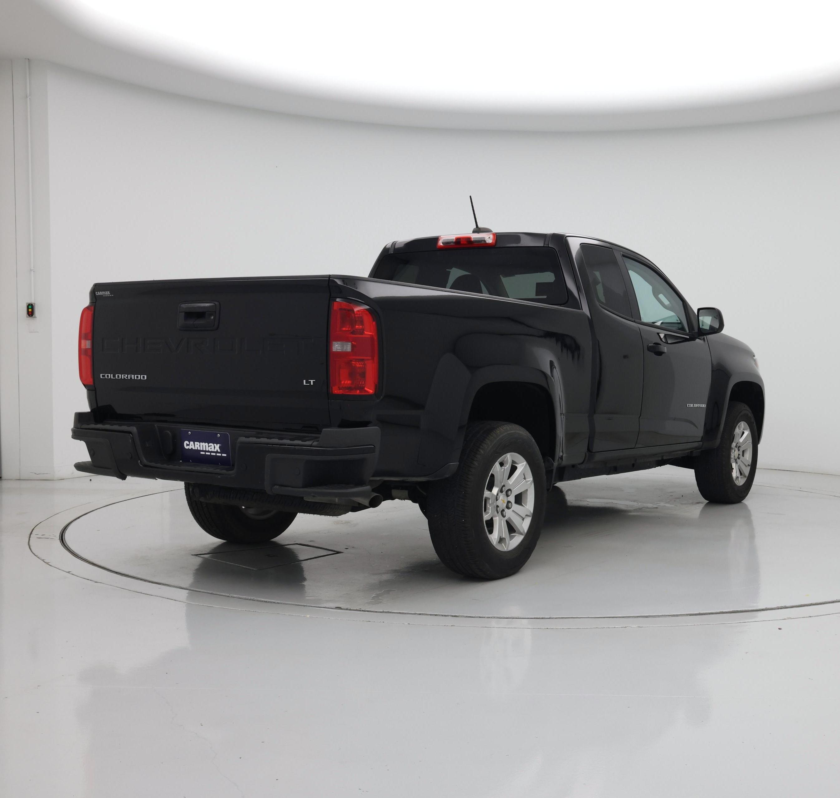 Thumbnail: 2022 Chevrolet Colorado - 8
