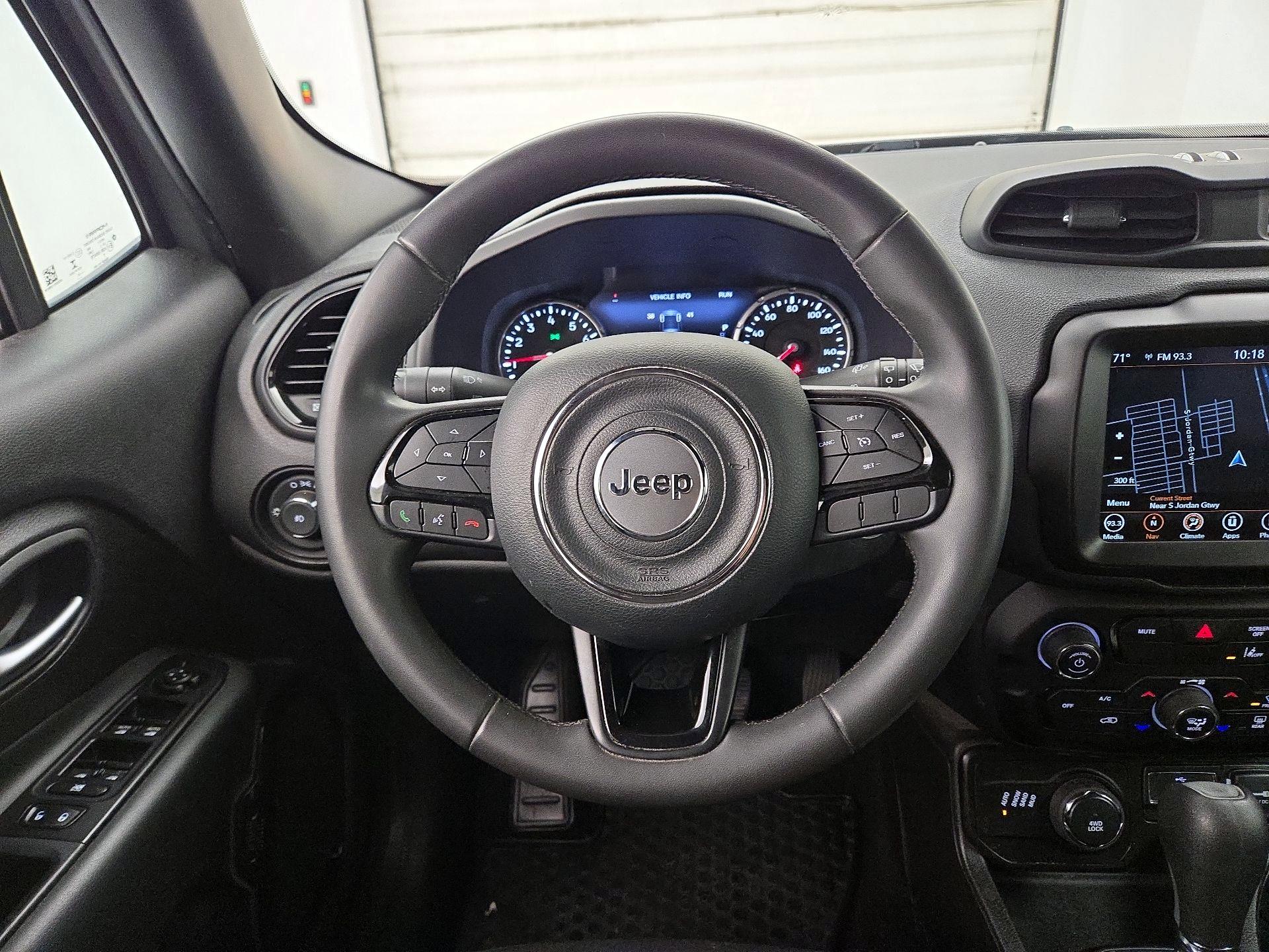 Thumbnail: 2022 Jeep Renegade - 10