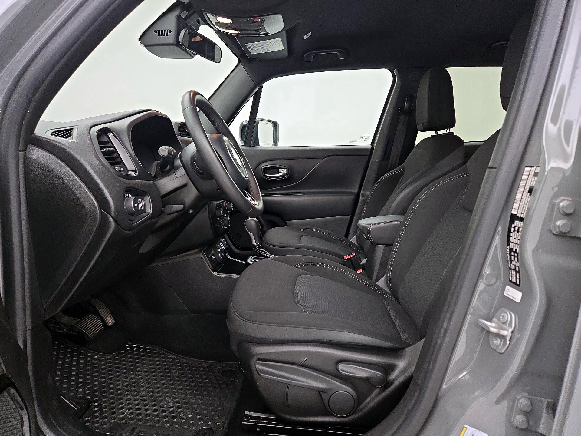 Thumbnail: 2022 Jeep Renegade - 11