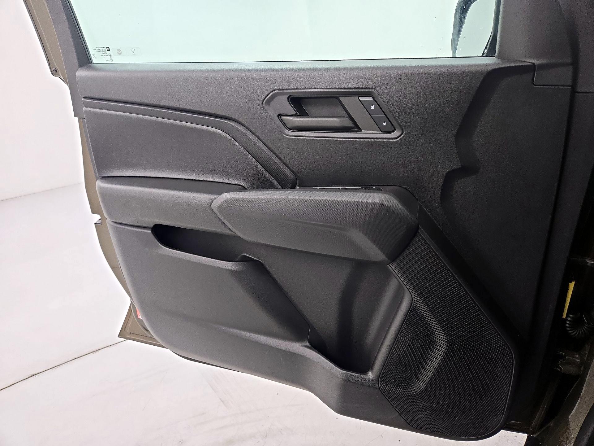 Thumbnail: 2023 Chevrolet Colorado - 12