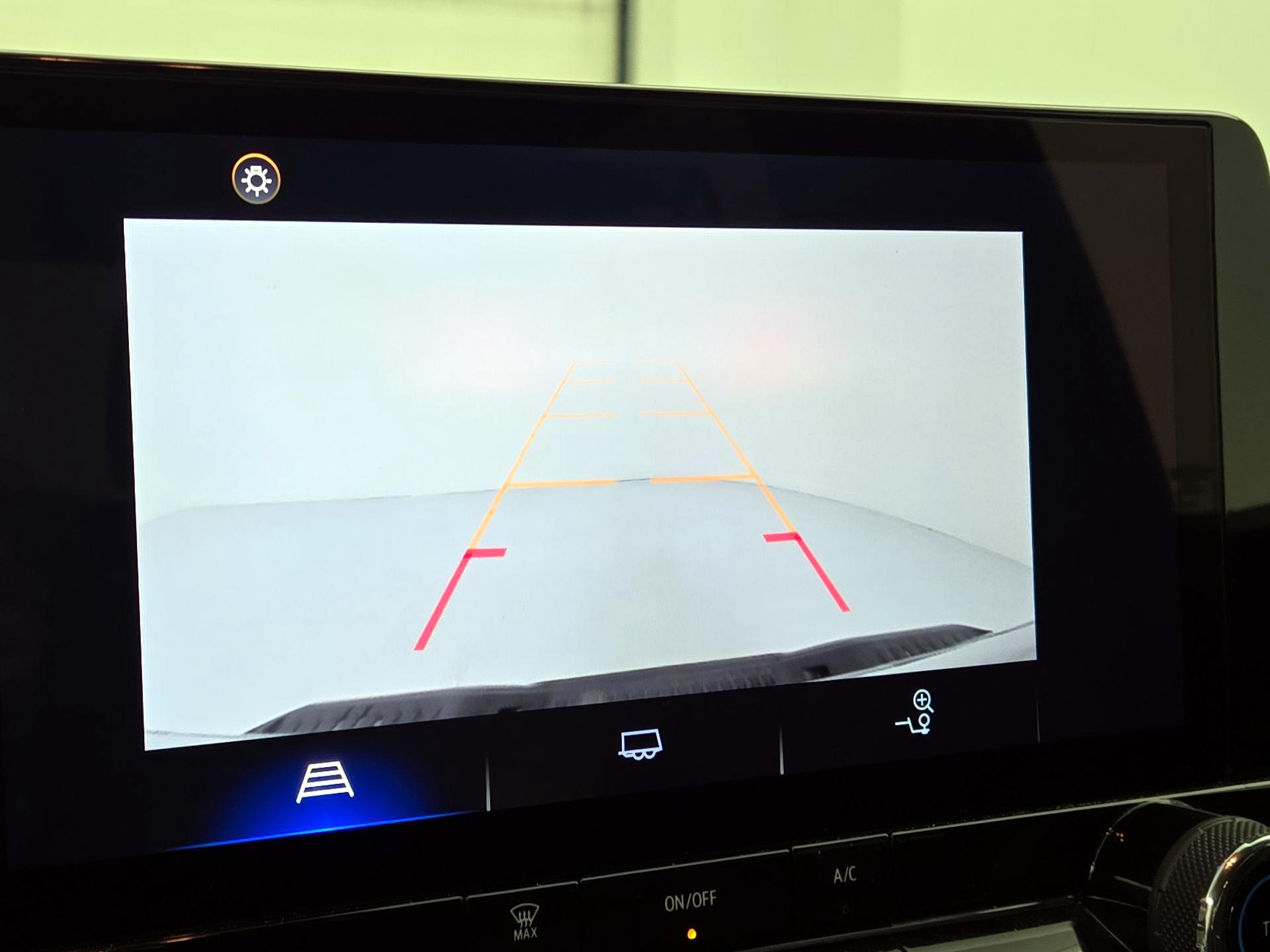 Thumbnail: 2023 Chevrolet Colorado - 15