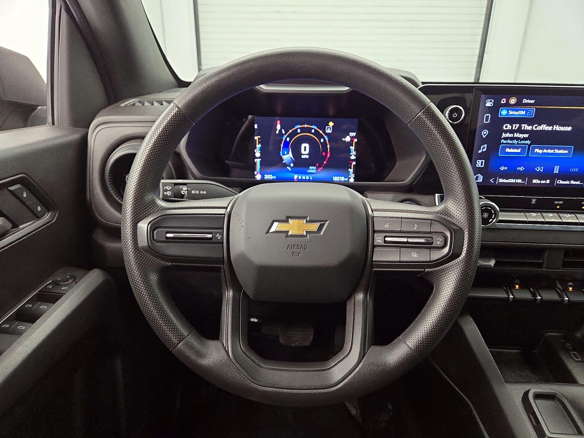 Thumbnail: 2023 Chevrolet Colorado - 10