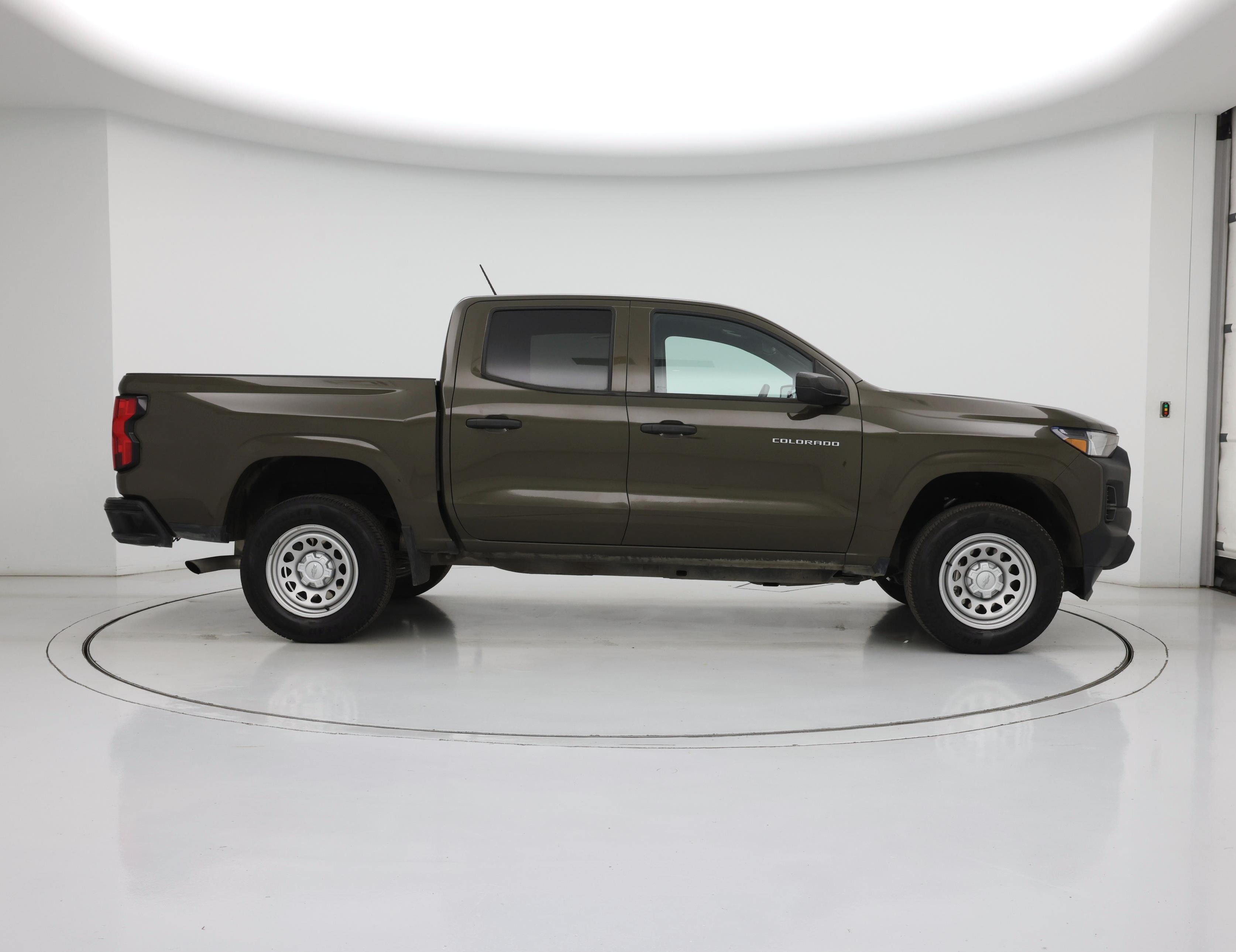 Thumbnail: 2023 Chevrolet Colorado - 7