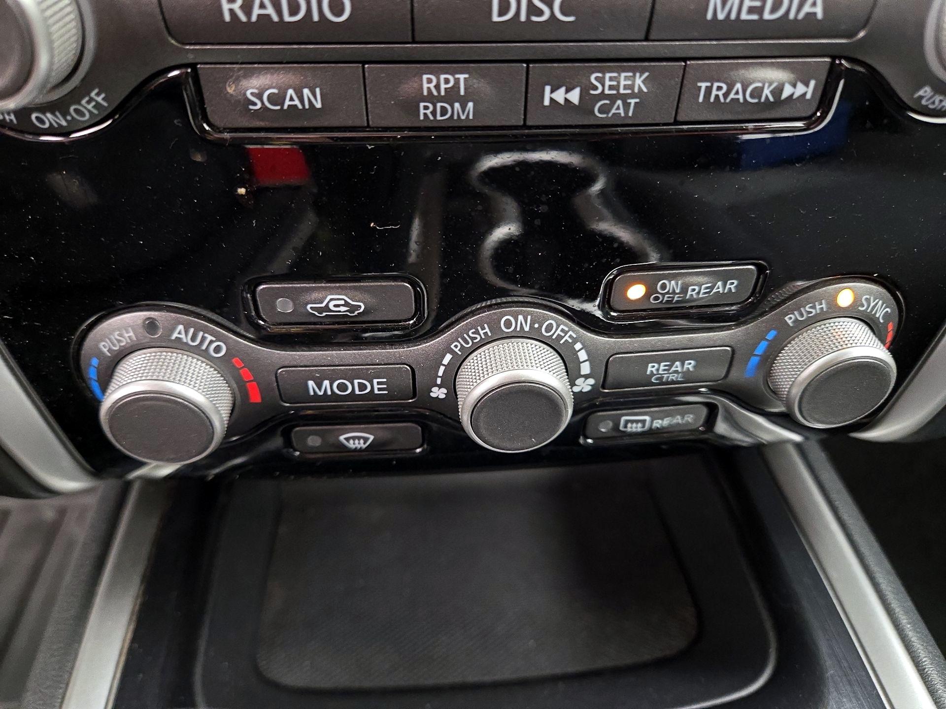 Thumbnail: 2020 Nissan Pathfinder - 16