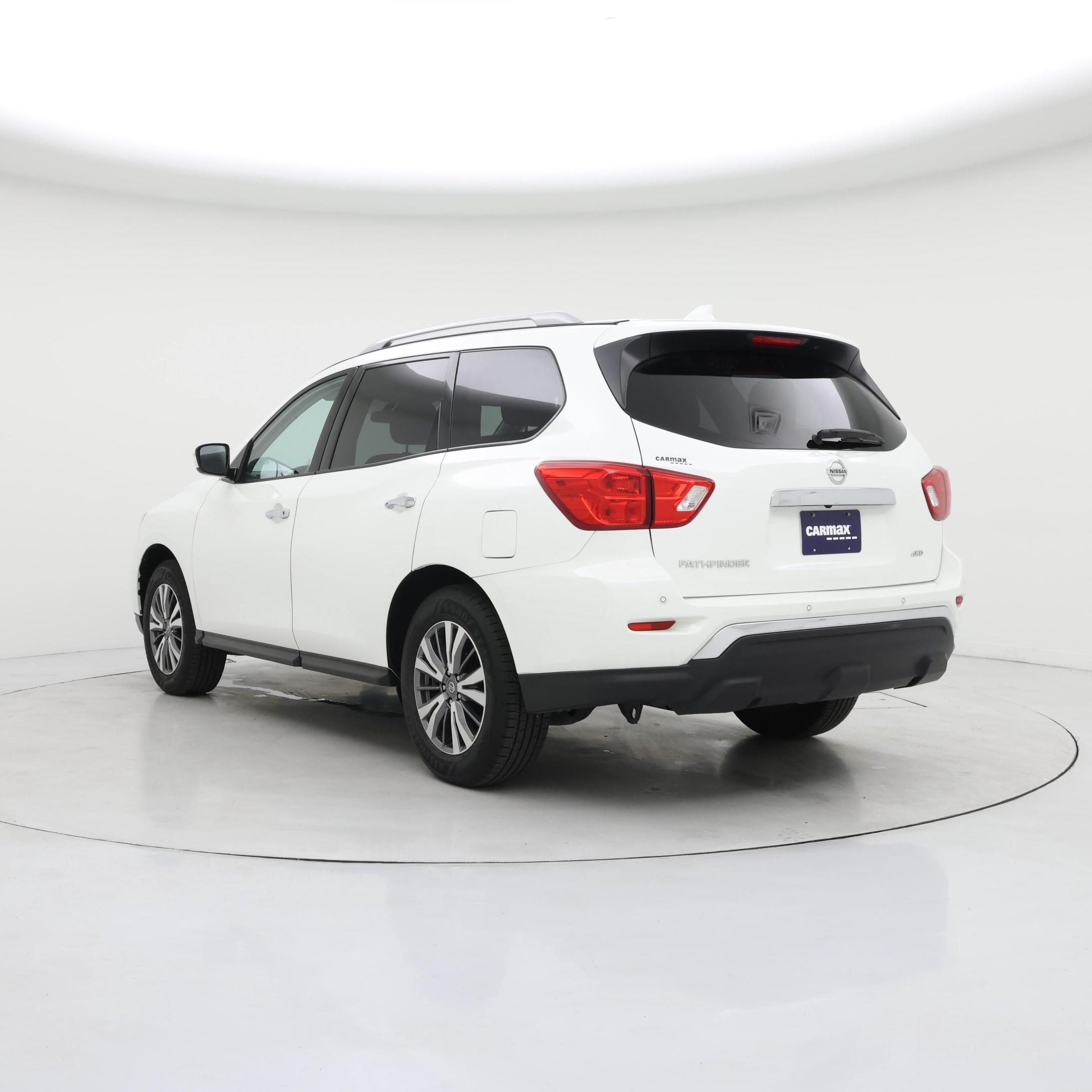 Thumbnail: 2020 Nissan Pathfinder - 2