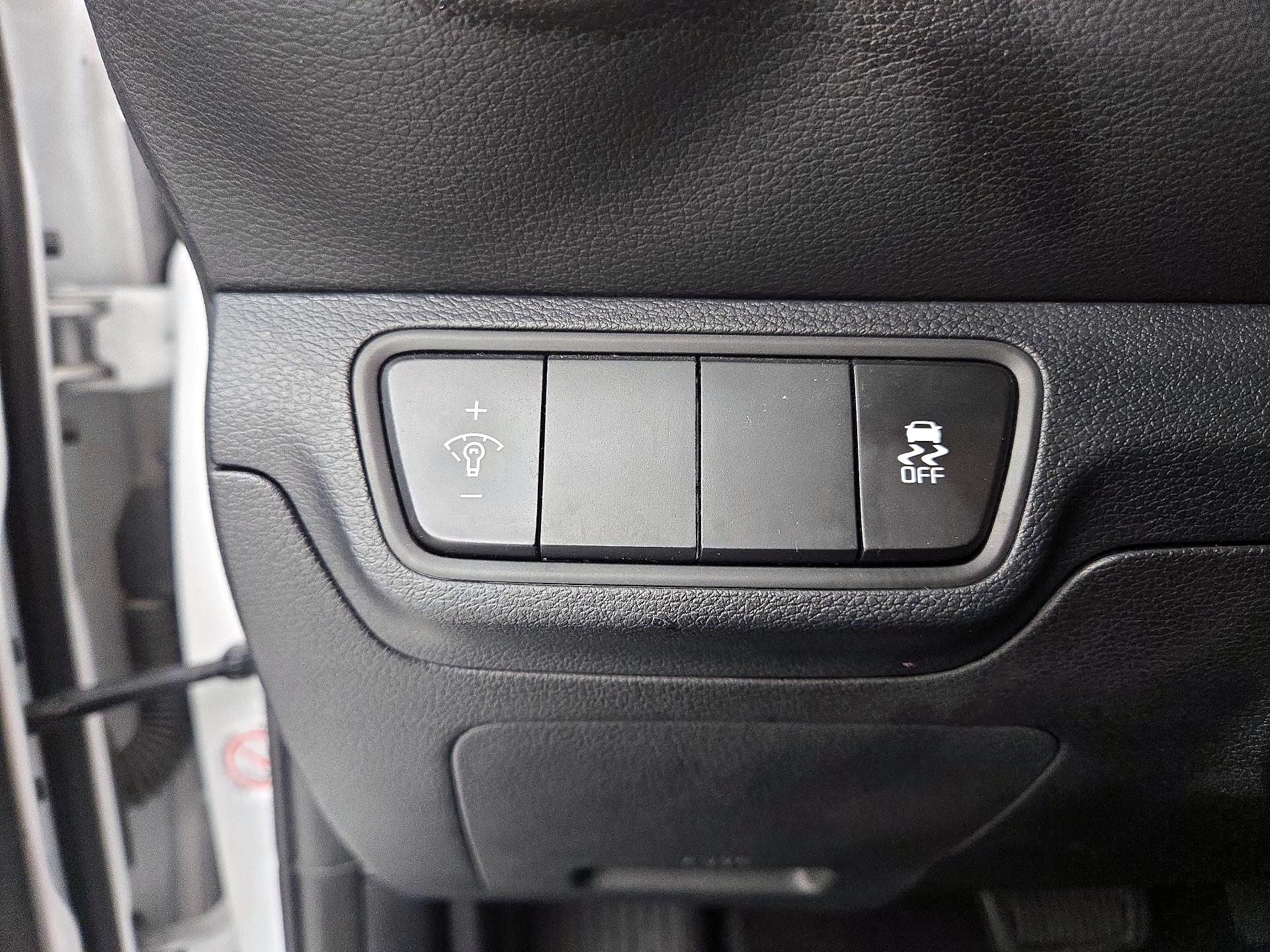 Thumbnail: 2024 Kia Forte - 13