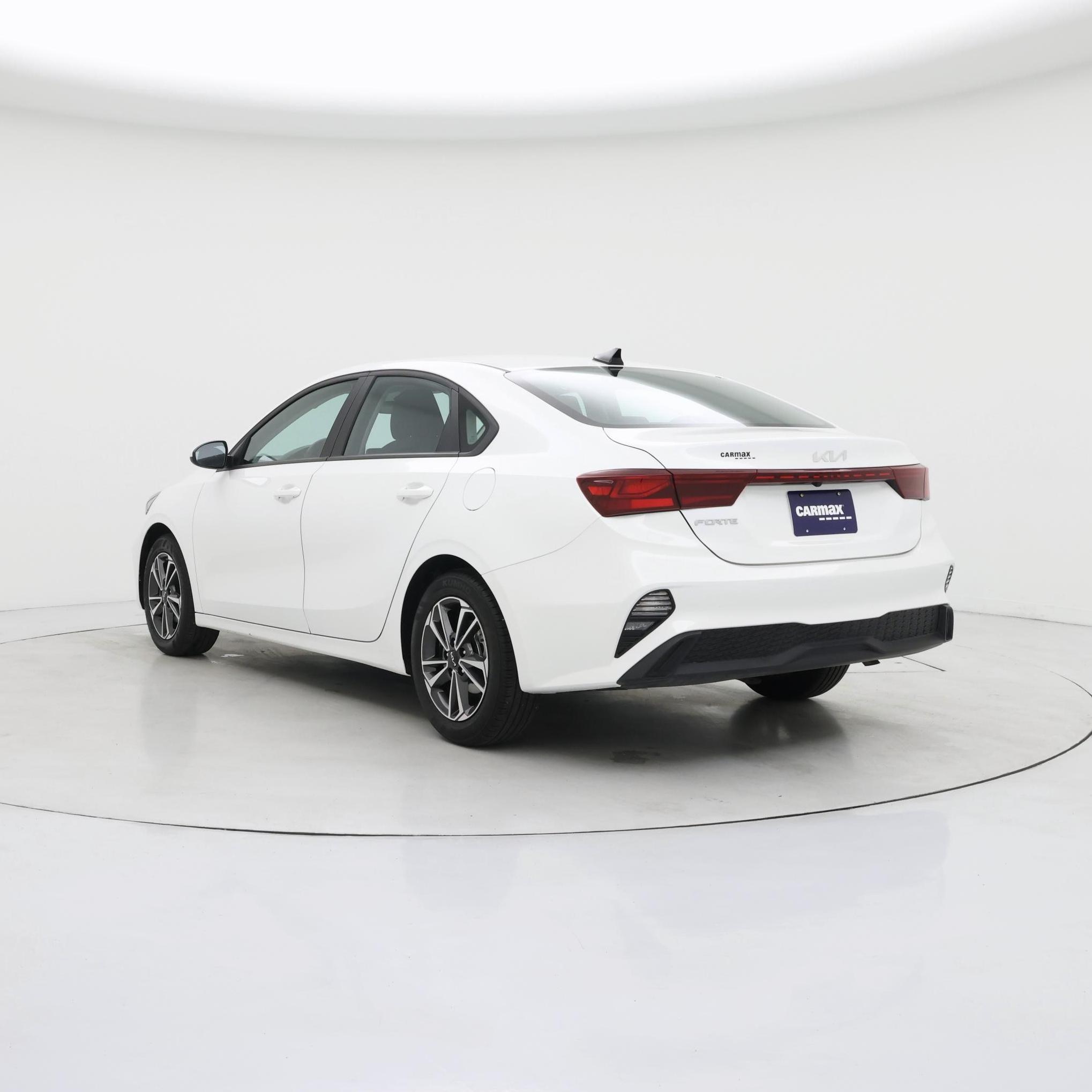 Thumbnail: 2024 Kia Forte - 2