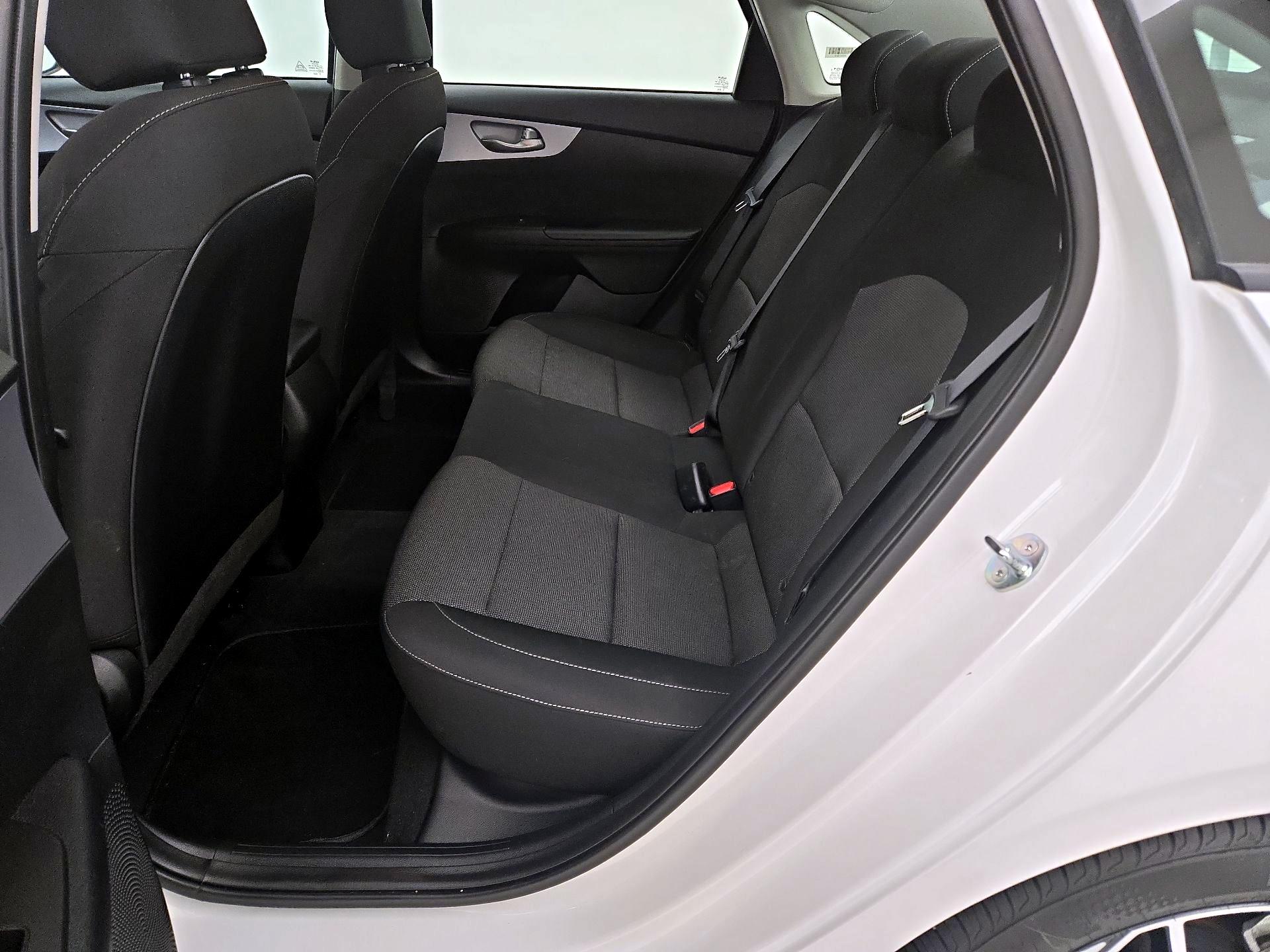 Thumbnail: 2024 Kia Forte - 19