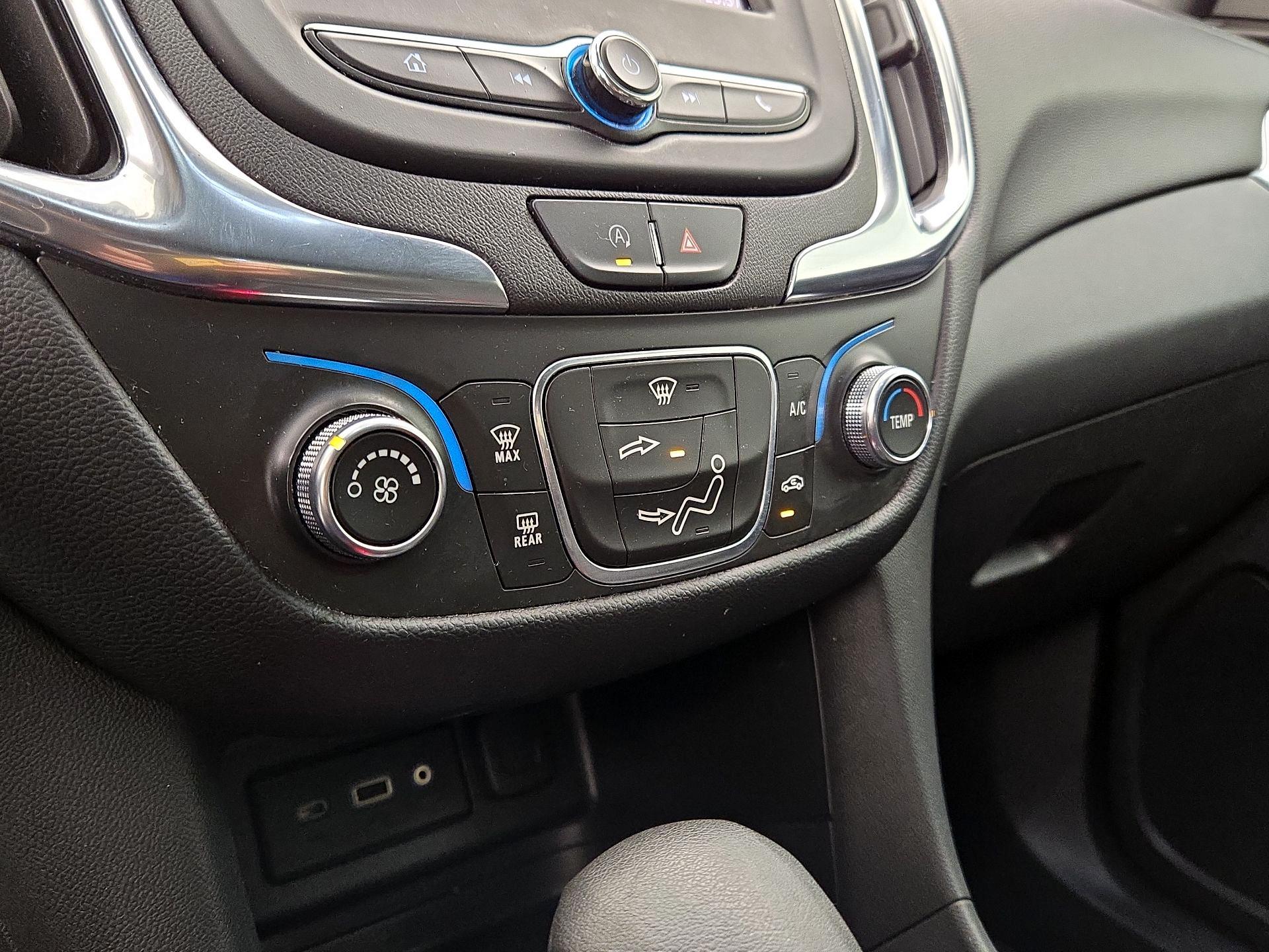 Thumbnail: 2022 Chevrolet Equinox - 16