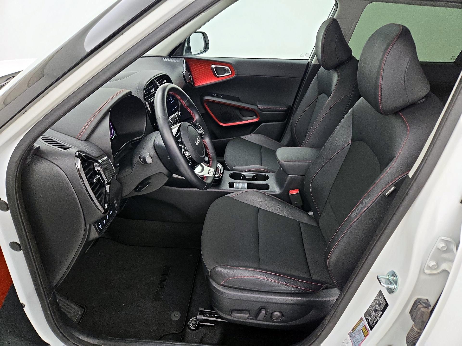 Thumbnail: 2023 Kia Soul - 11