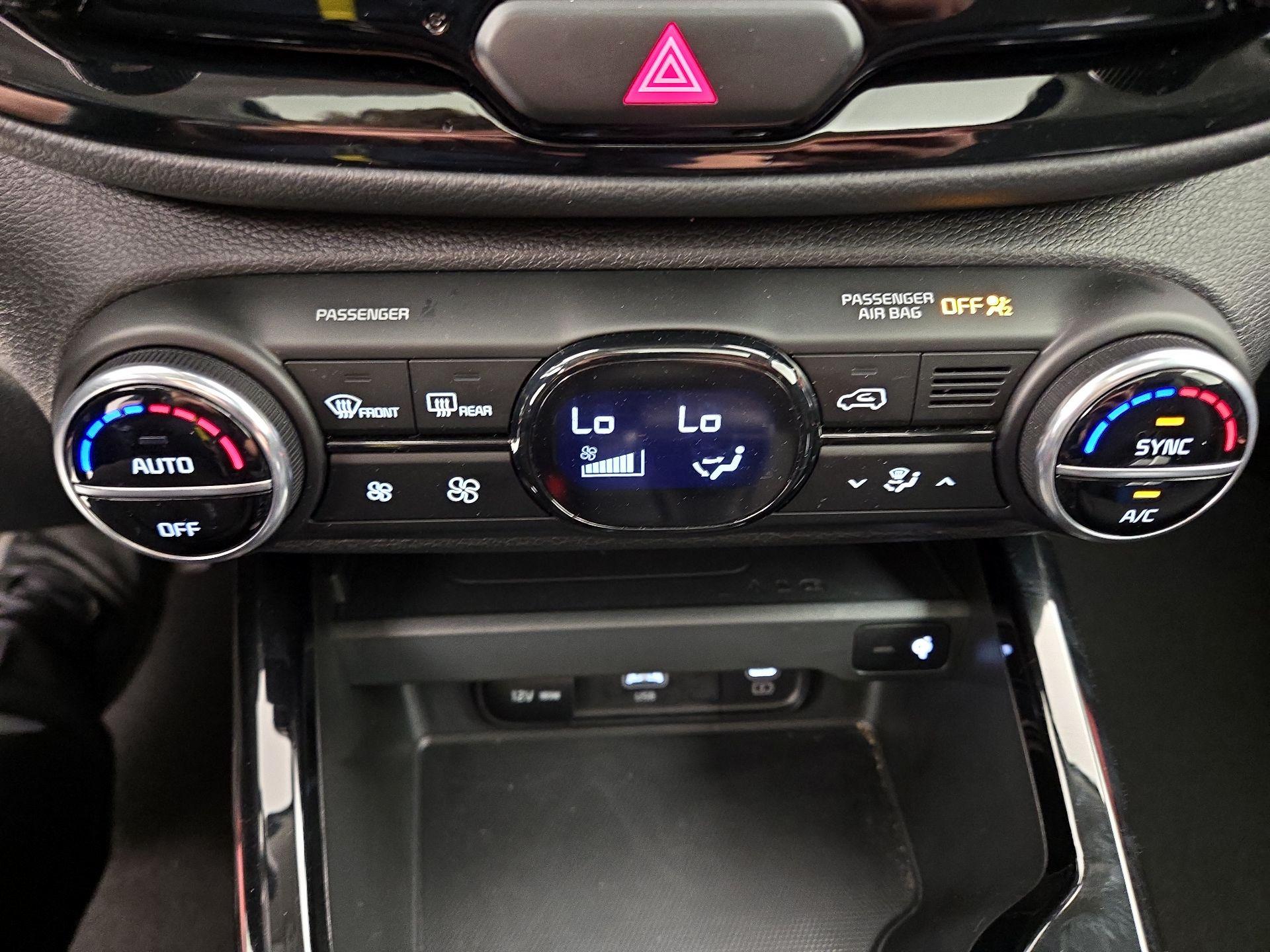 Thumbnail: 2023 Kia Soul - 17