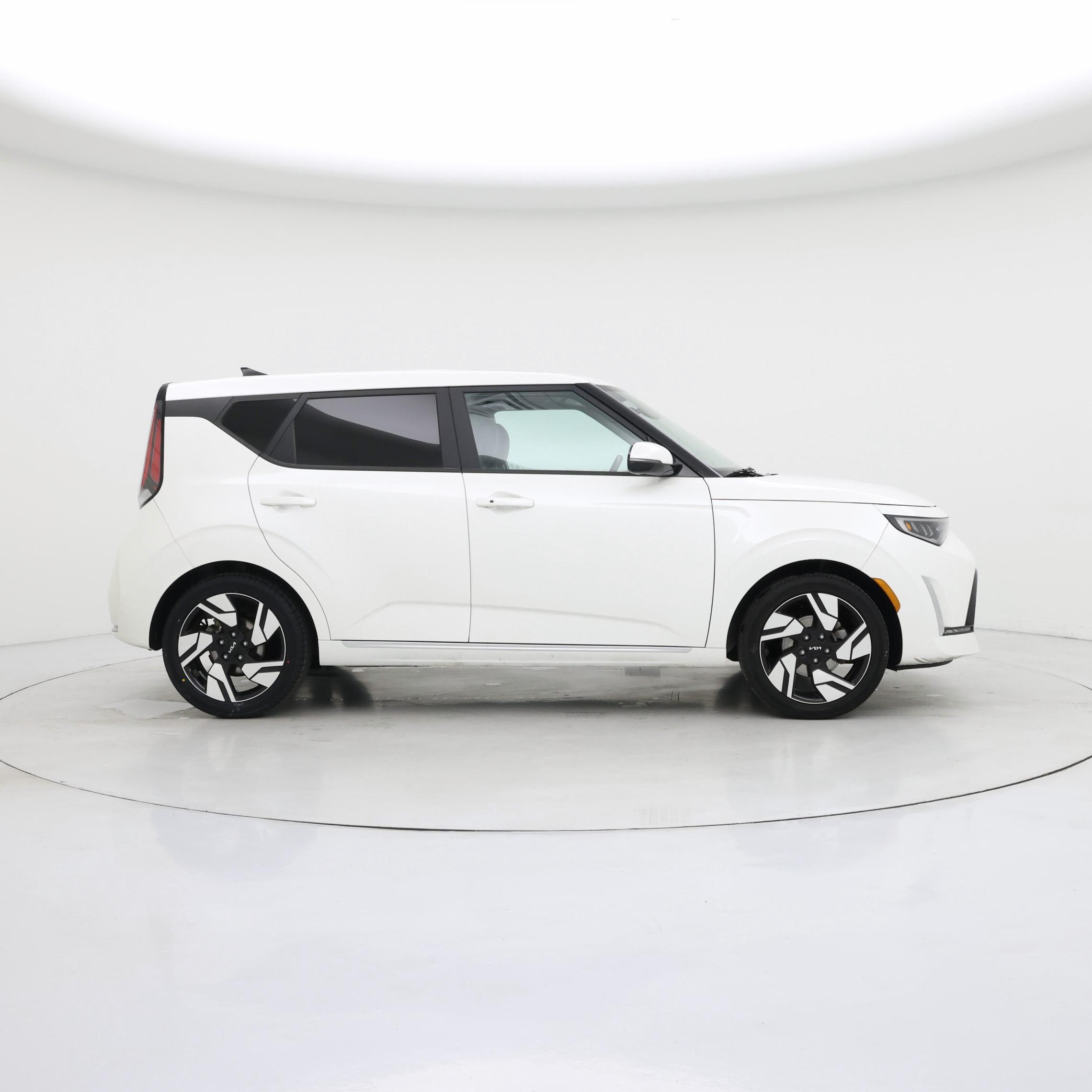 Thumbnail: 2023 Kia Soul - 7