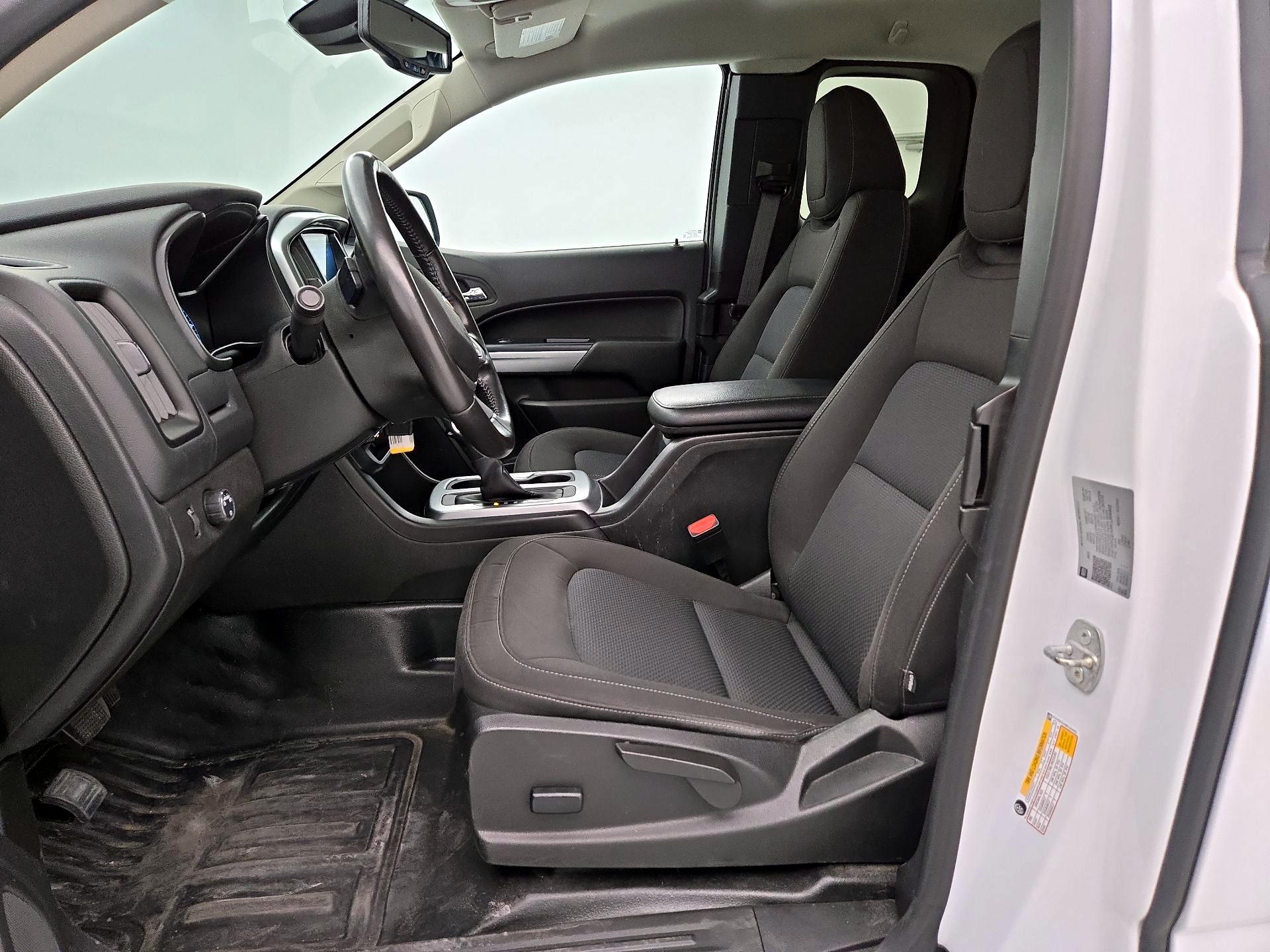 Thumbnail: 2022 Chevrolet Colorado - 11