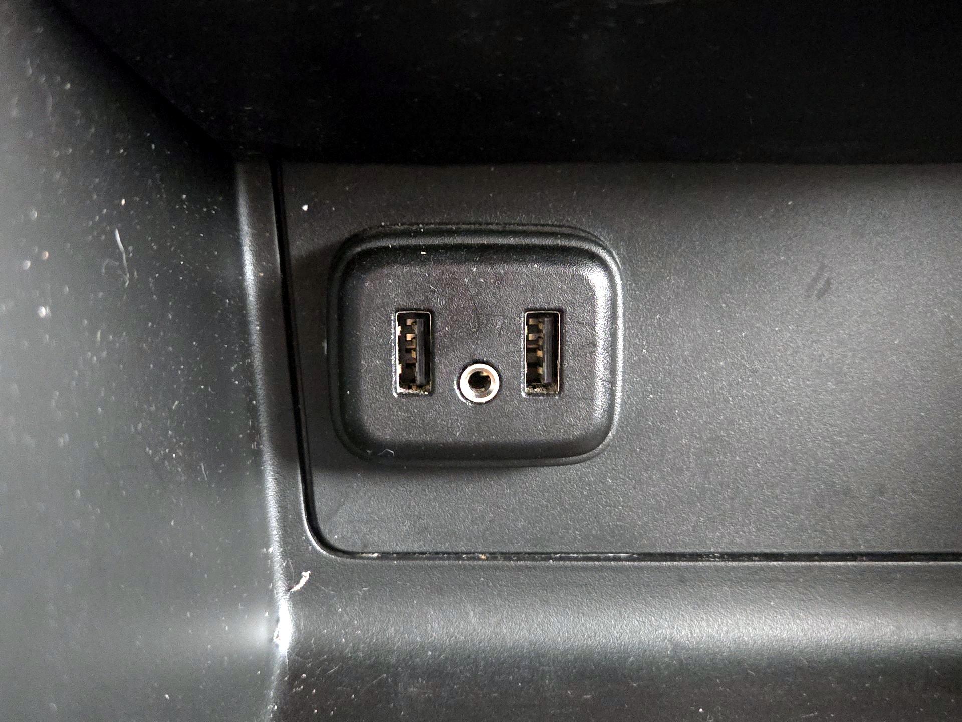 Thumbnail: 2022 Chevrolet Colorado - 18