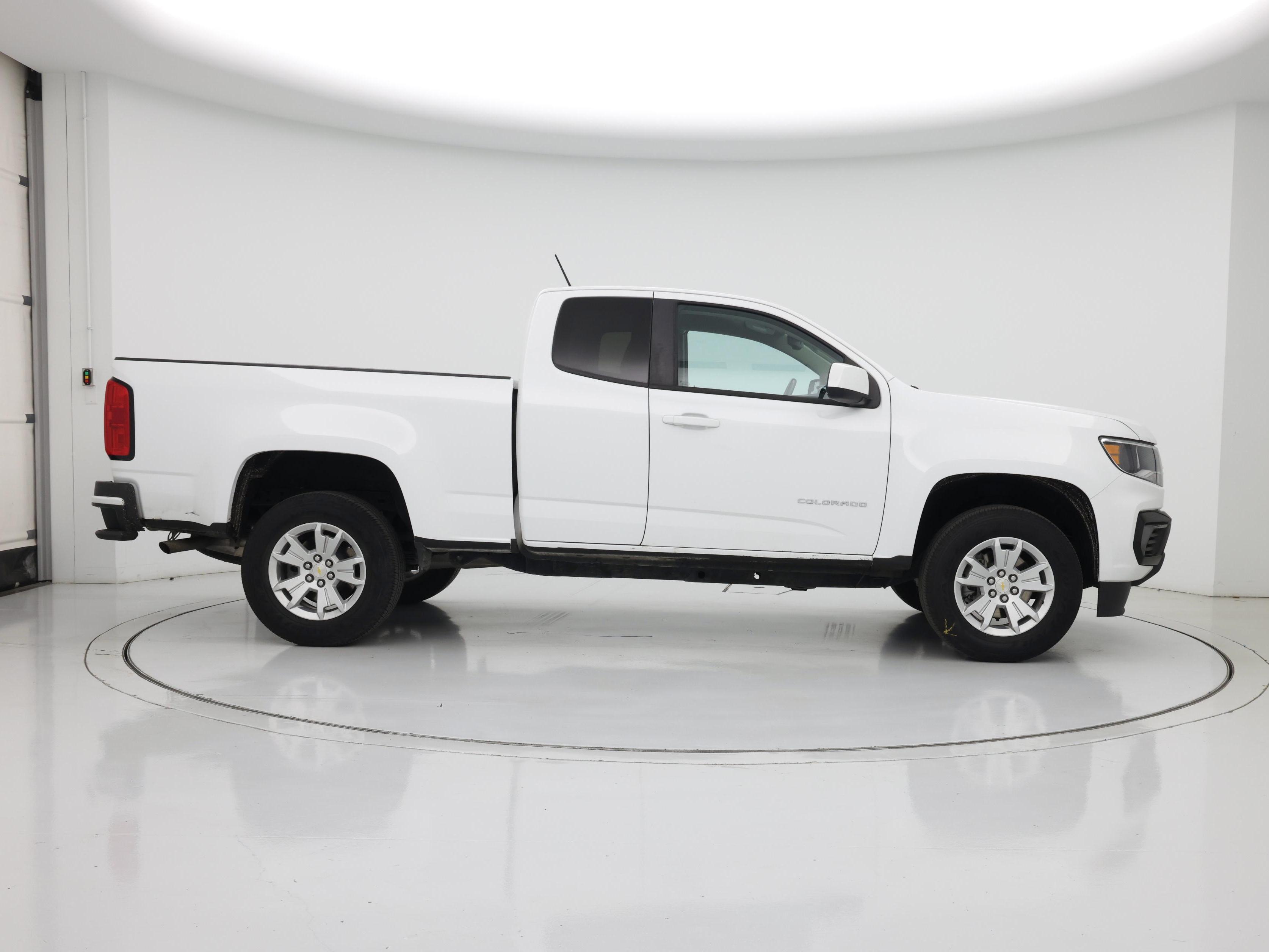 Thumbnail: 2022 Chevrolet Colorado - 7