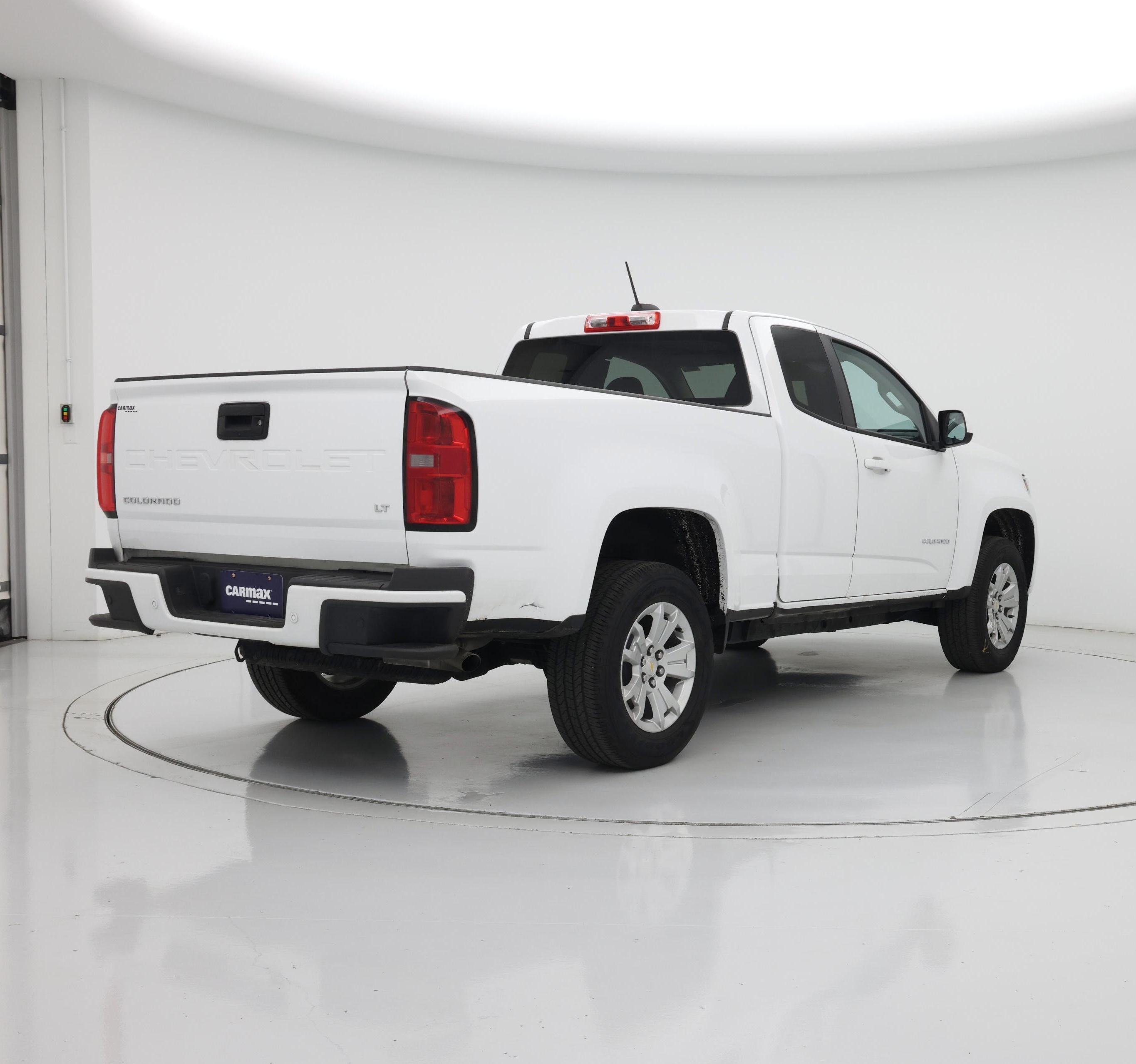 Thumbnail: 2022 Chevrolet Colorado - 8