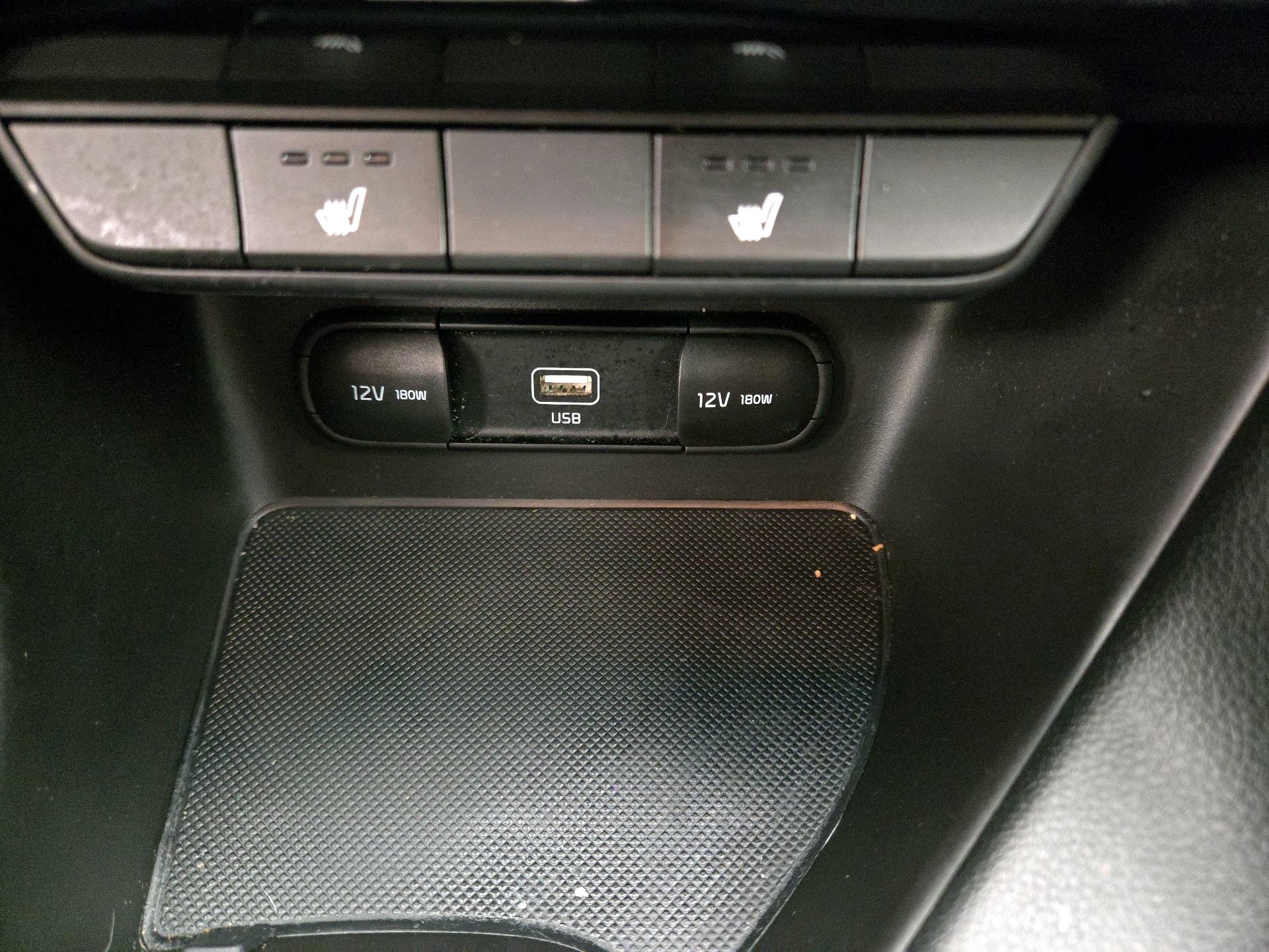 Thumbnail: 2020 Kia Sportage - 18