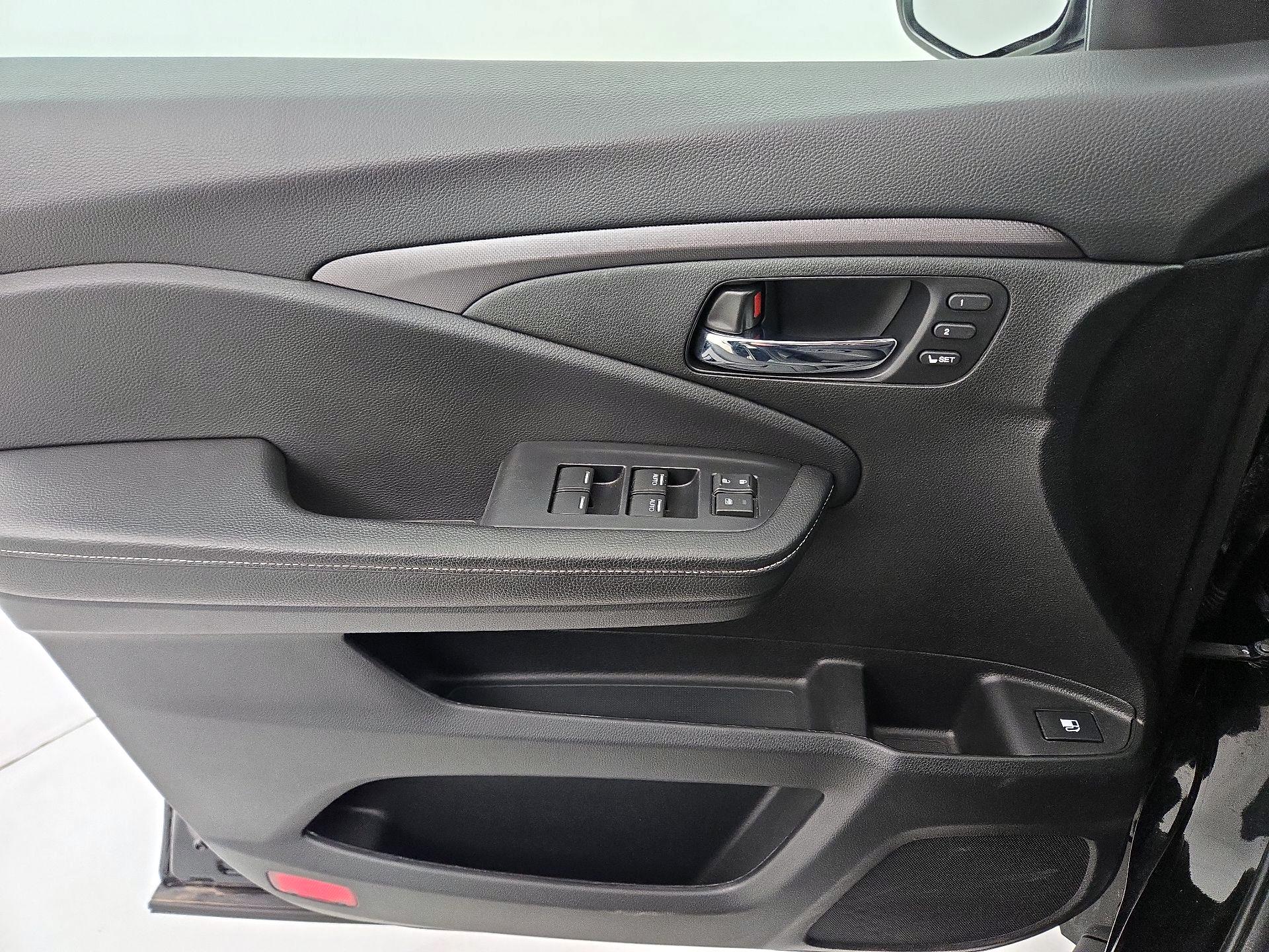 Thumbnail: 2025 Honda Ridgeline - 12