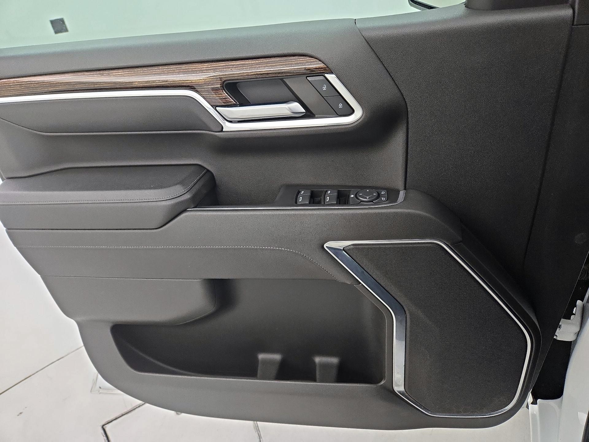 Thumbnail: 2023 GMC Sierra 1500 - 12