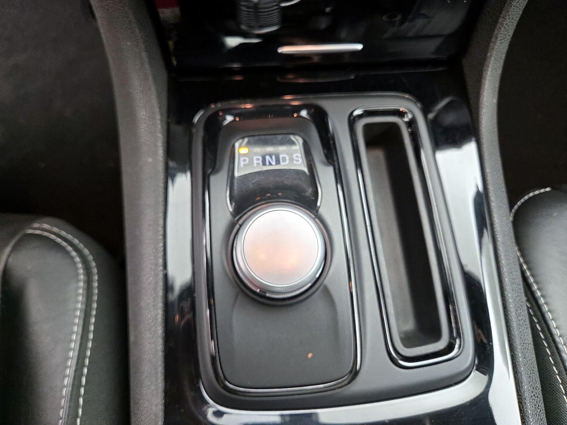 Thumbnail: 2022 Chrysler 300 - 18