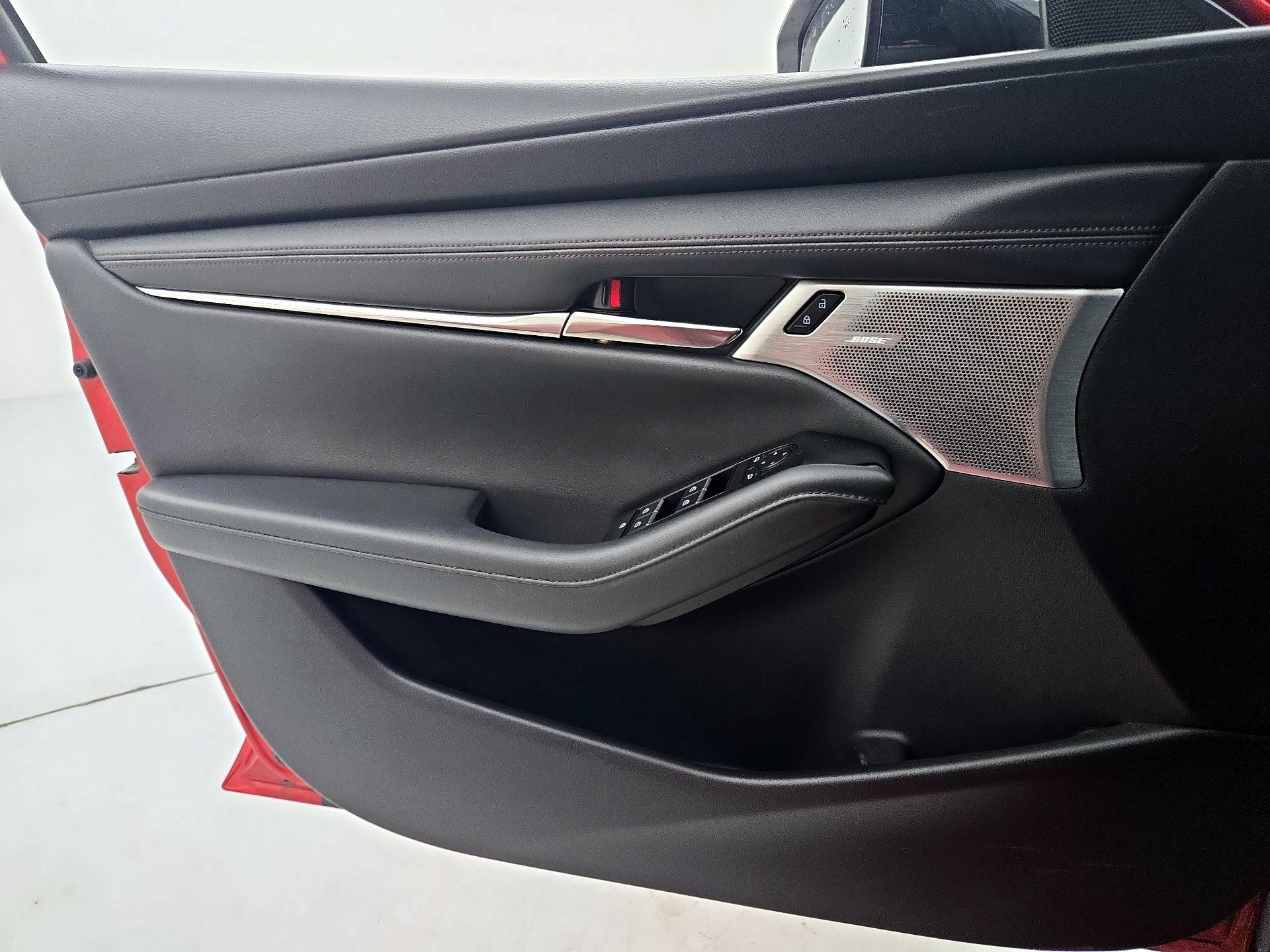 Thumbnail: 2022 Mazda Mazda3 - 12