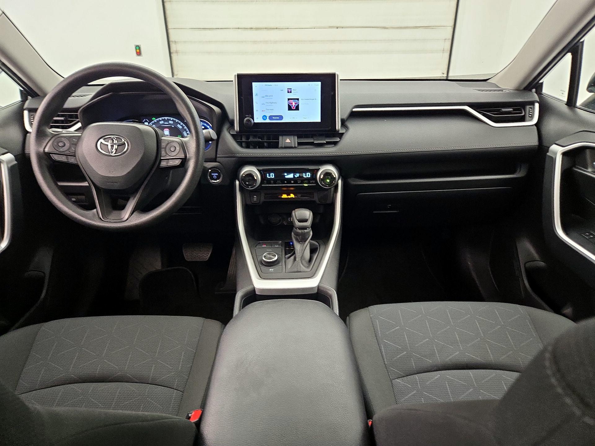 Thumbnail: 2025 Toyota RAV4 - 9