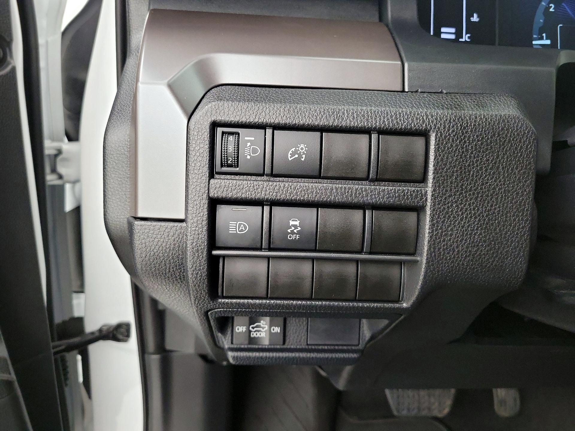 Thumbnail: 2024 Toyota Tacoma - 13