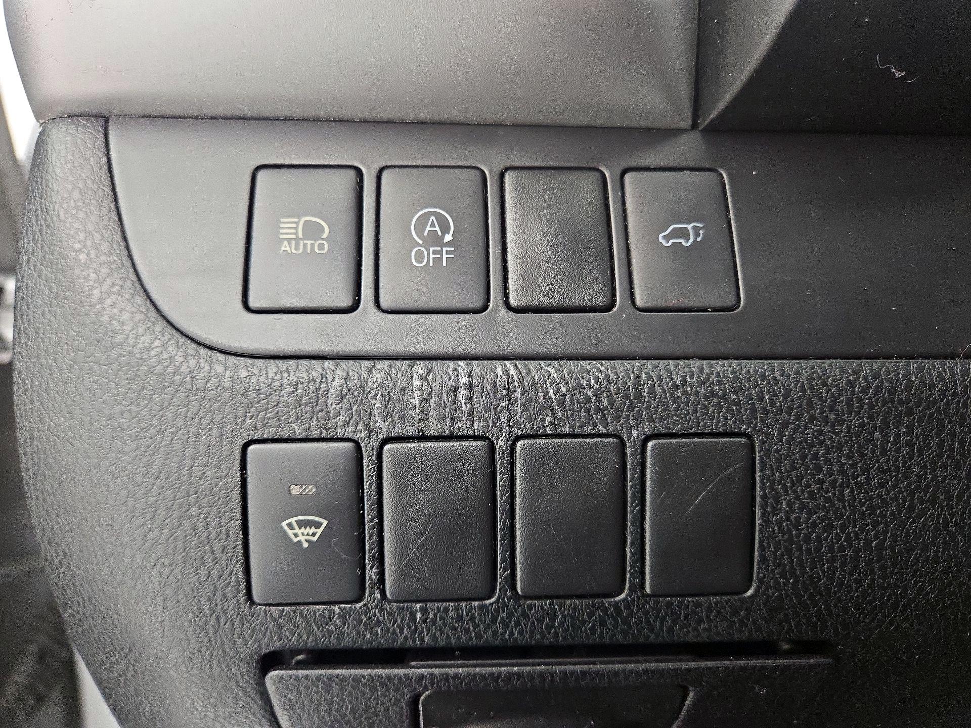 Thumbnail: 2018 Toyota Highlander - 13