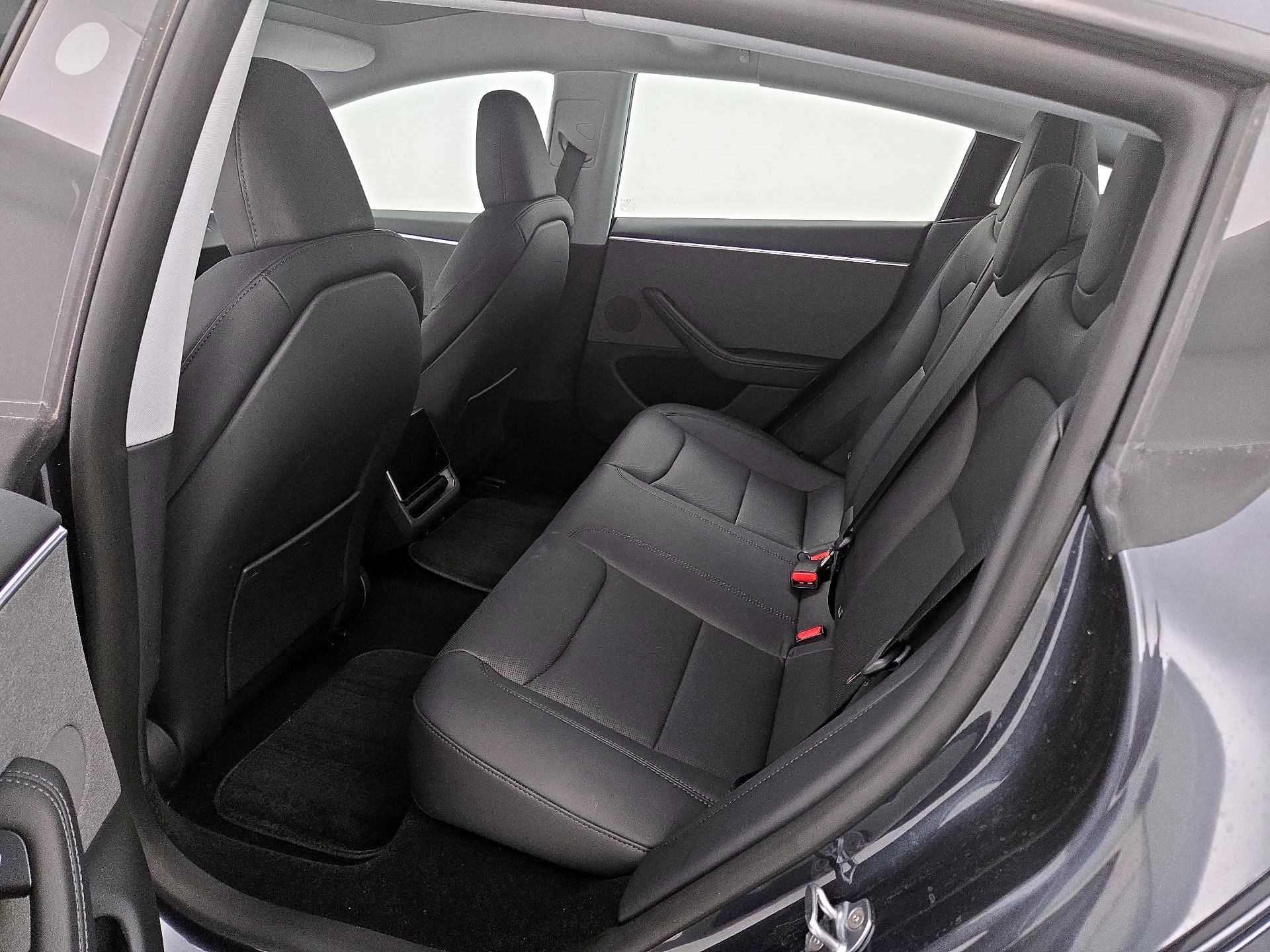 Thumbnail: 2025 Tesla Model 3 - 20